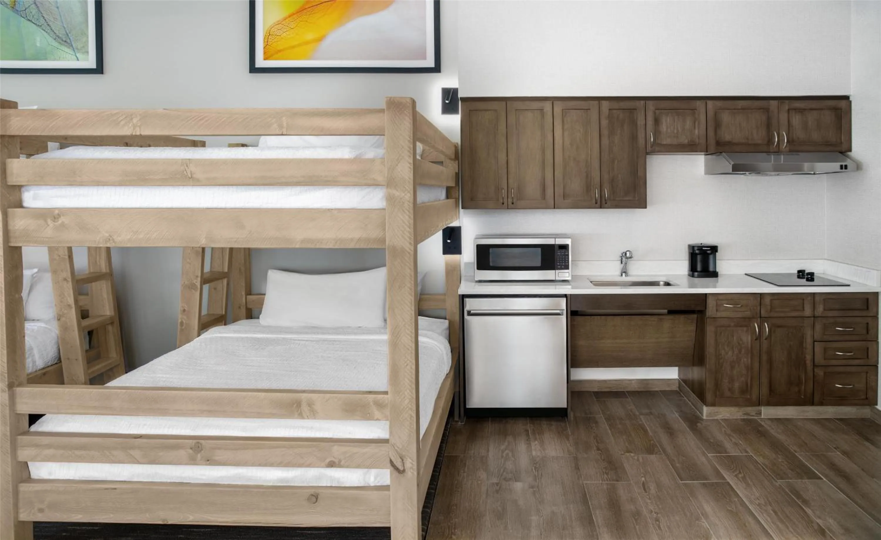 Kitchen or kitchenette, Bed in Homewood Suites by Hilton Nashville Downtown