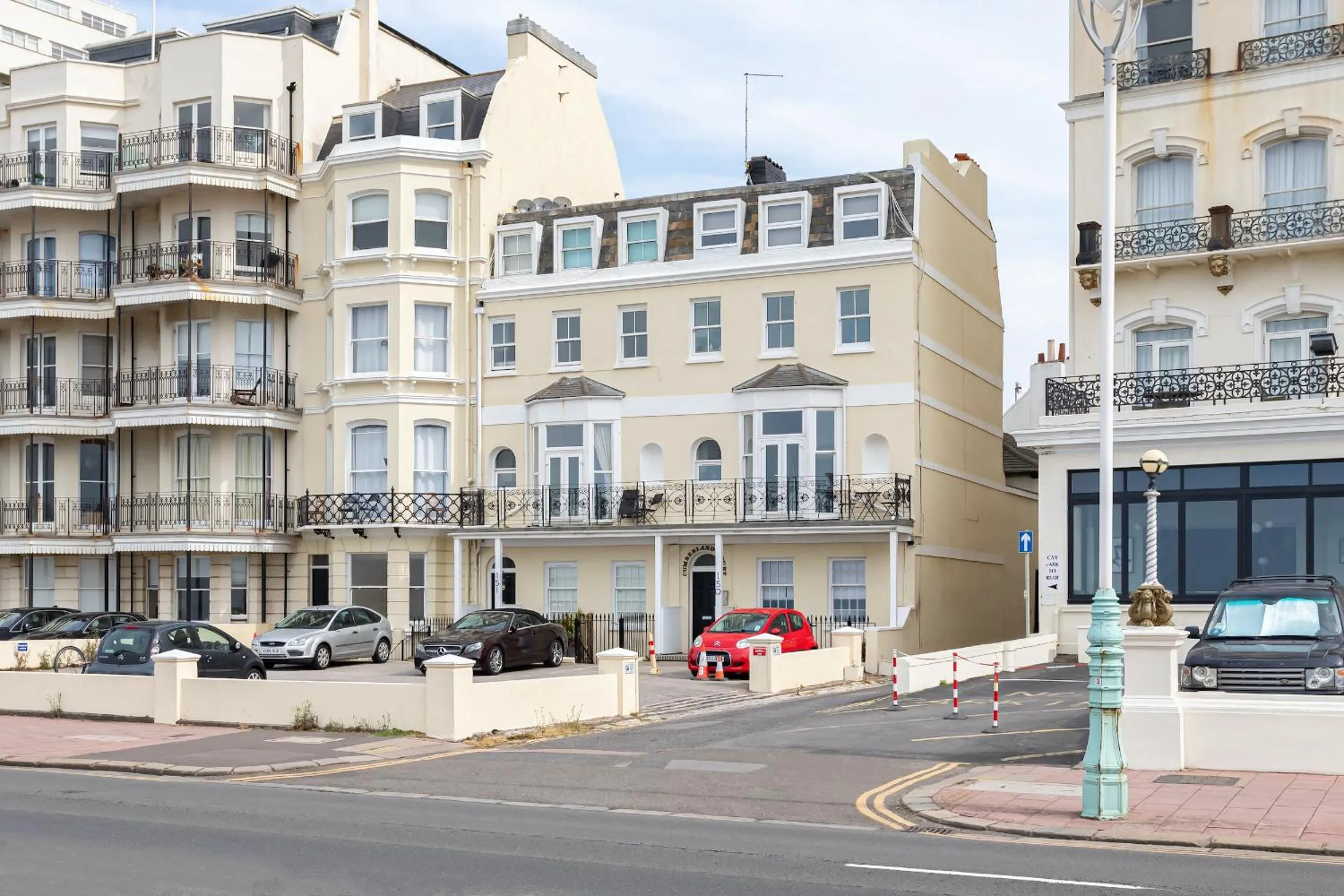 Property Building in Beaches Brighton 1