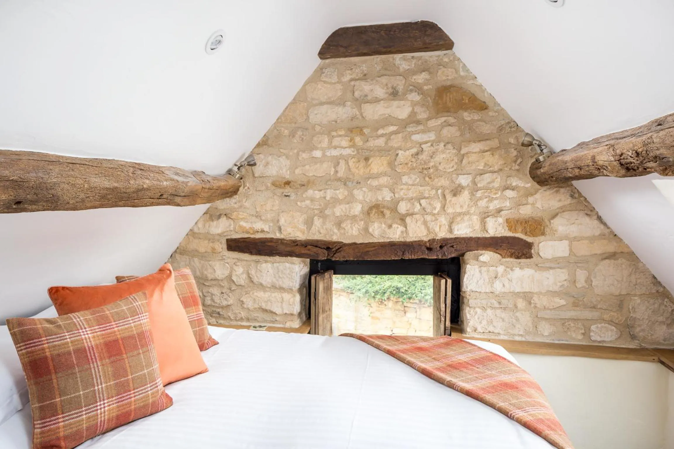 Bed in Bantam Tea Rooms