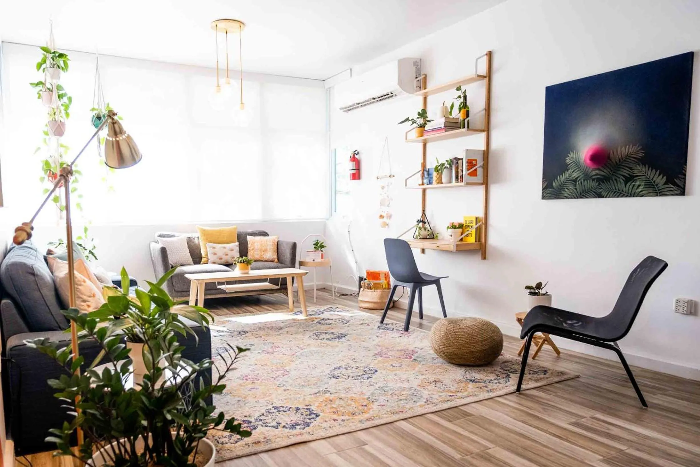 Living room in Santurcia Hostel