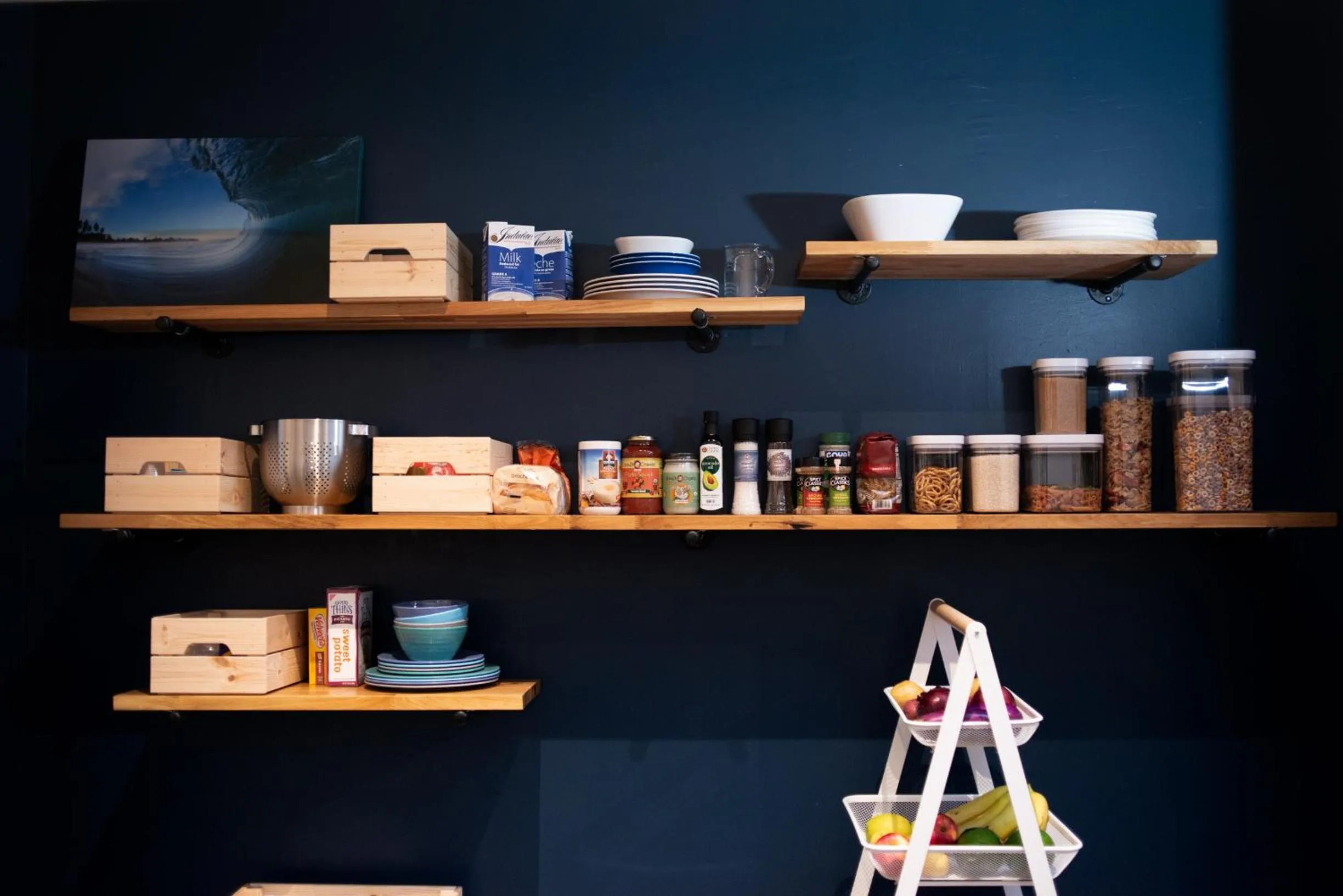 Communal kitchen in Santurcia Hostel