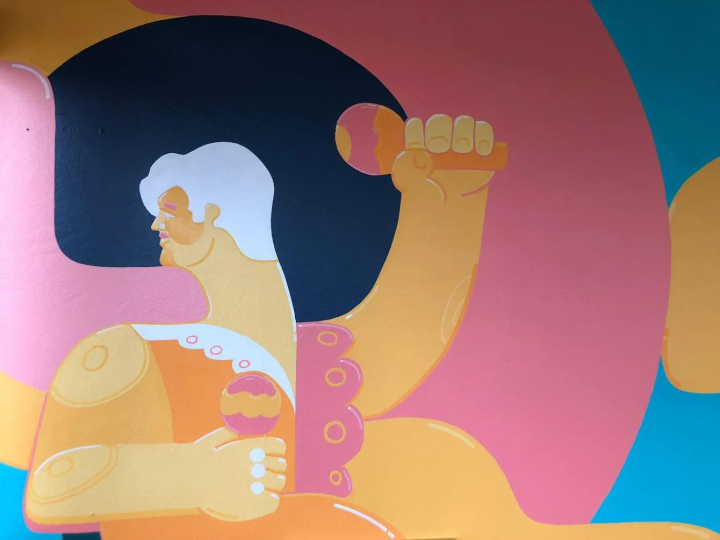 Decorative detail in Santurcia Hostel