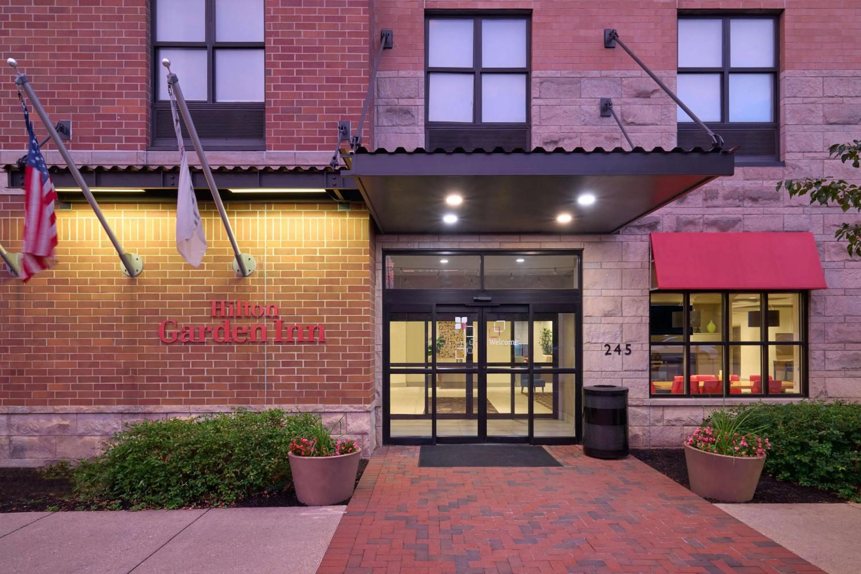 Property building in Hilton Garden Inn Bloomington