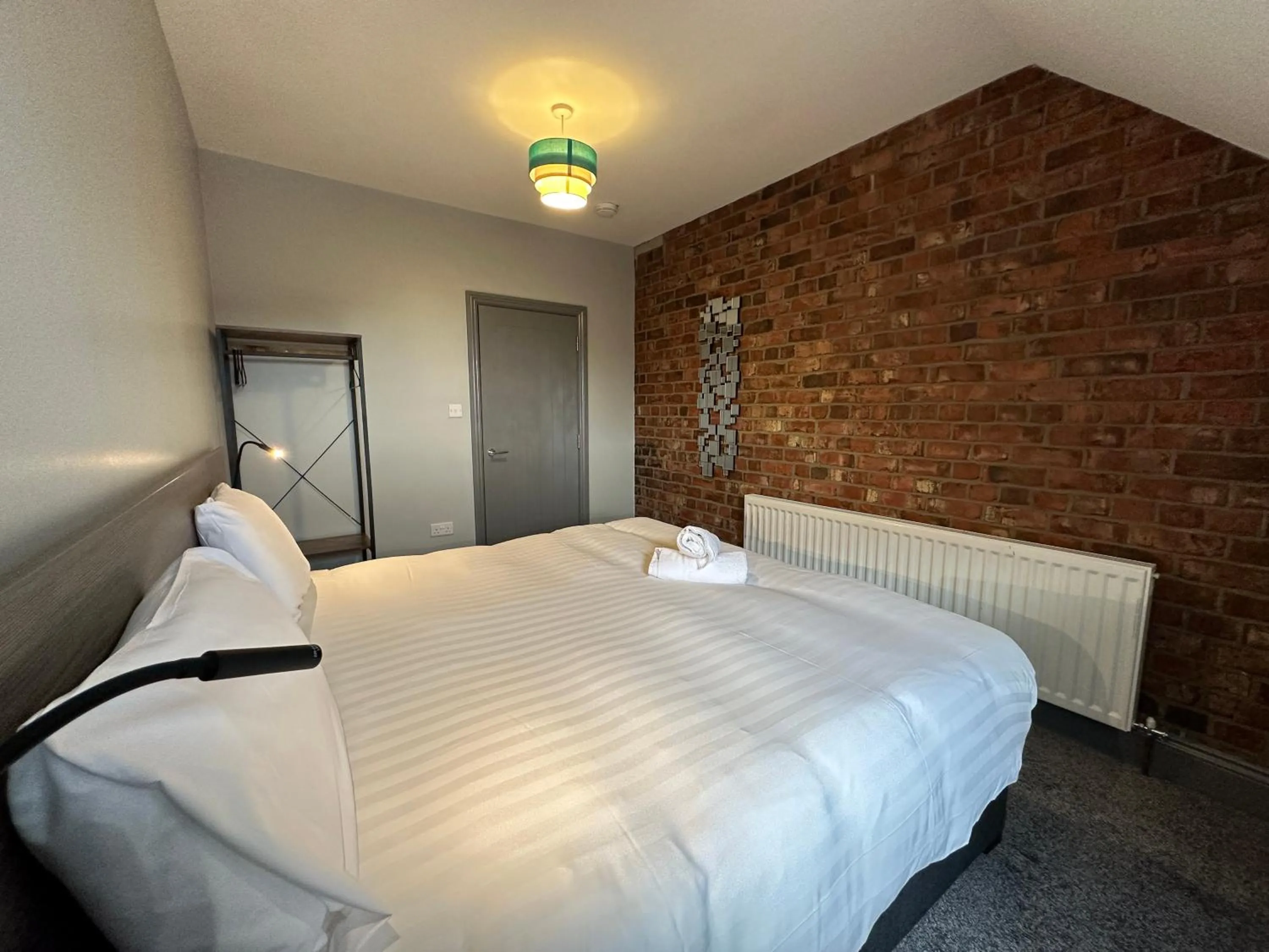 Bed in Bentinck Apartments