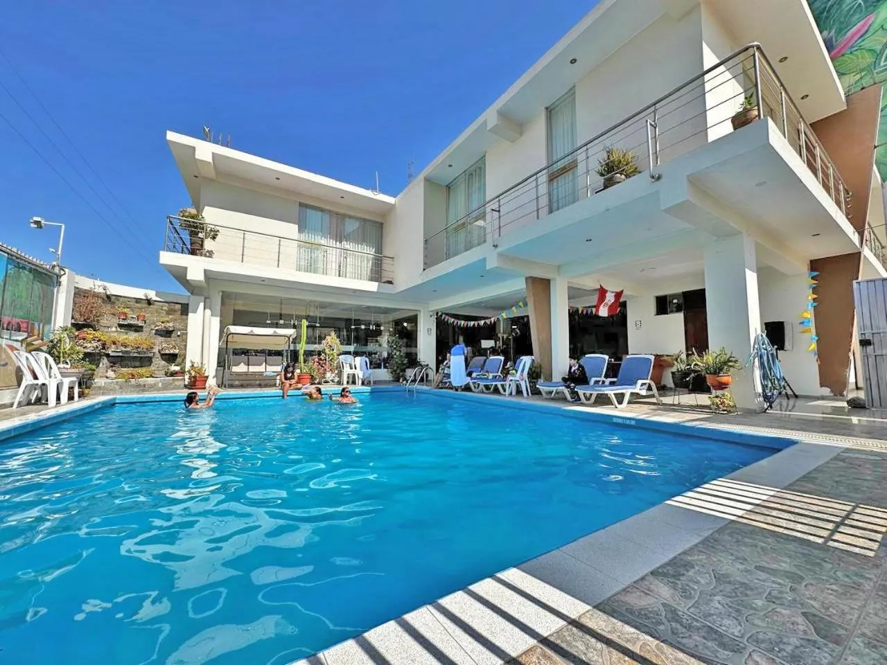 Swimming pool in hotel el parral suite