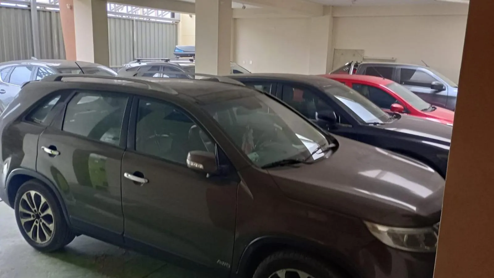 Parking in hotel el parral suite