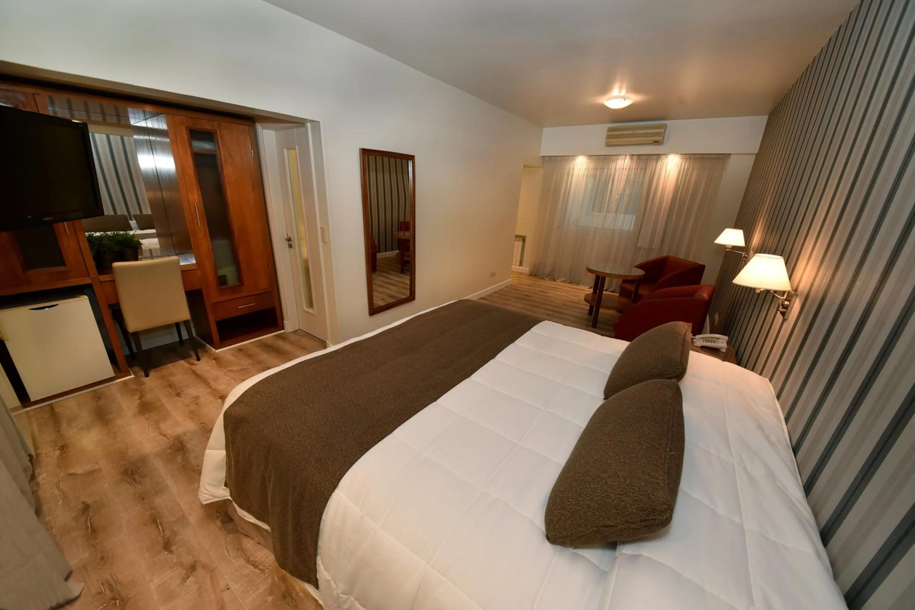 Bed in Gran Hotel Skorpios