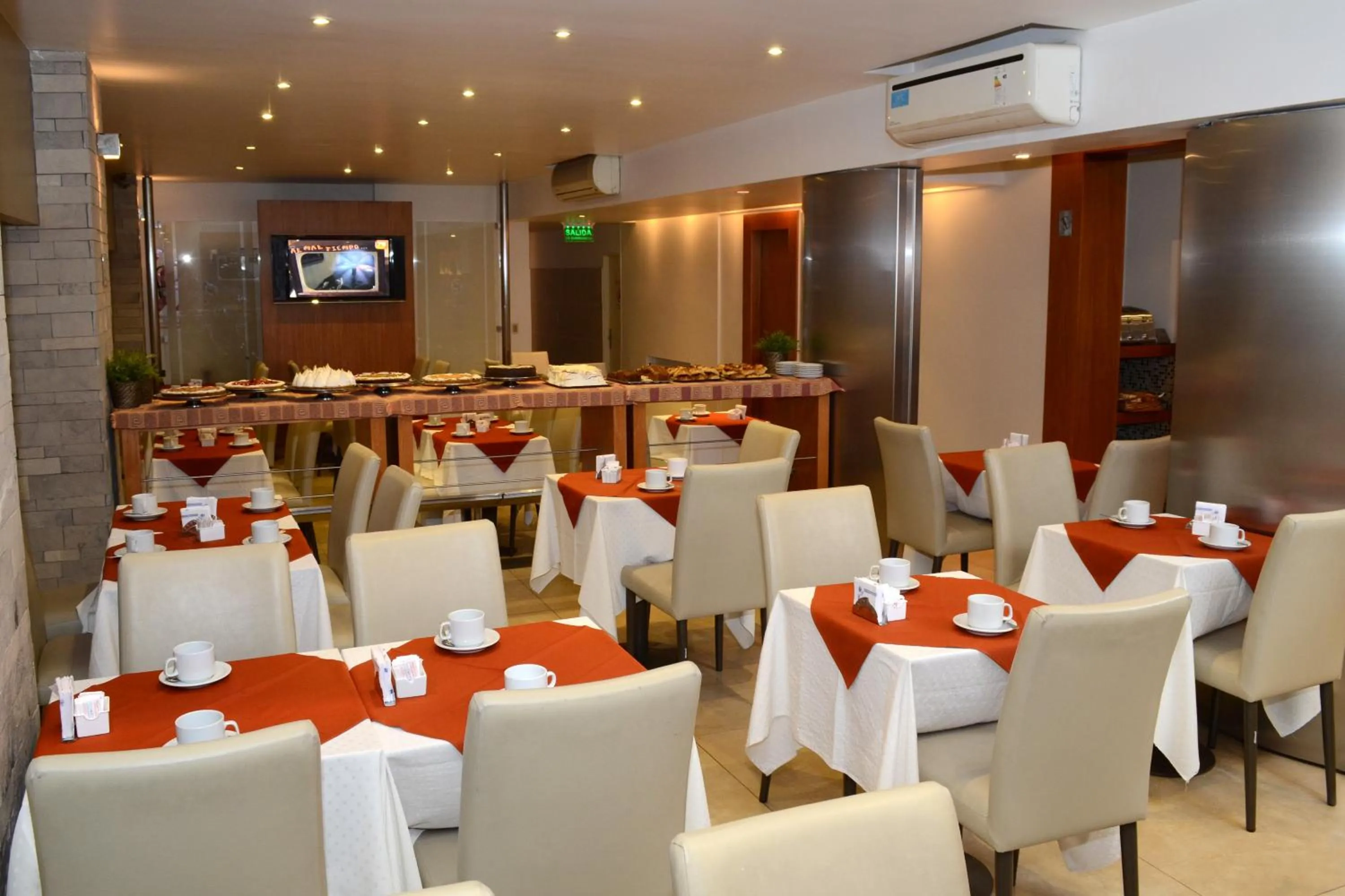 Lounge or bar in Gran Hotel Skorpios