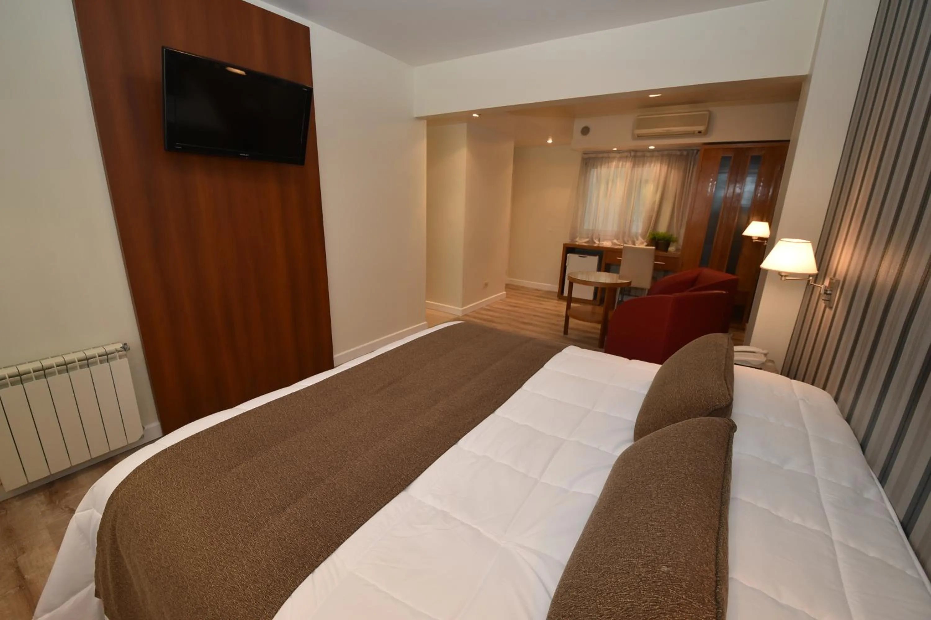 Bed in Gran Hotel Skorpios