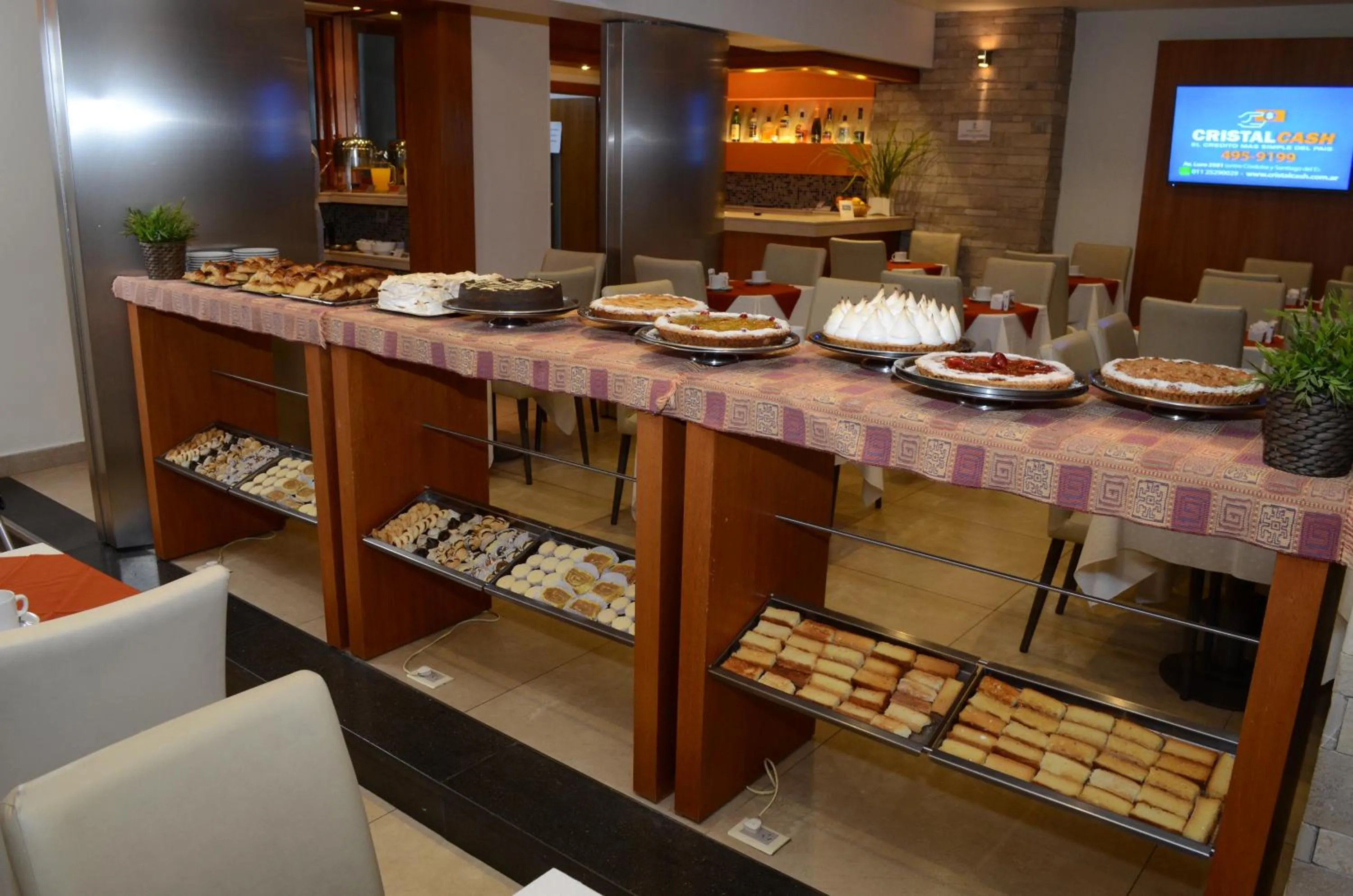 Food and drinks in Gran Hotel Skorpios