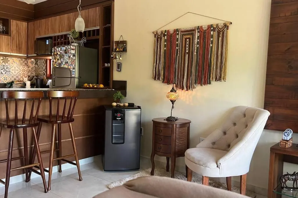 Living room in Casa Retrô Chique Bananeiras - Cond Yes Banana