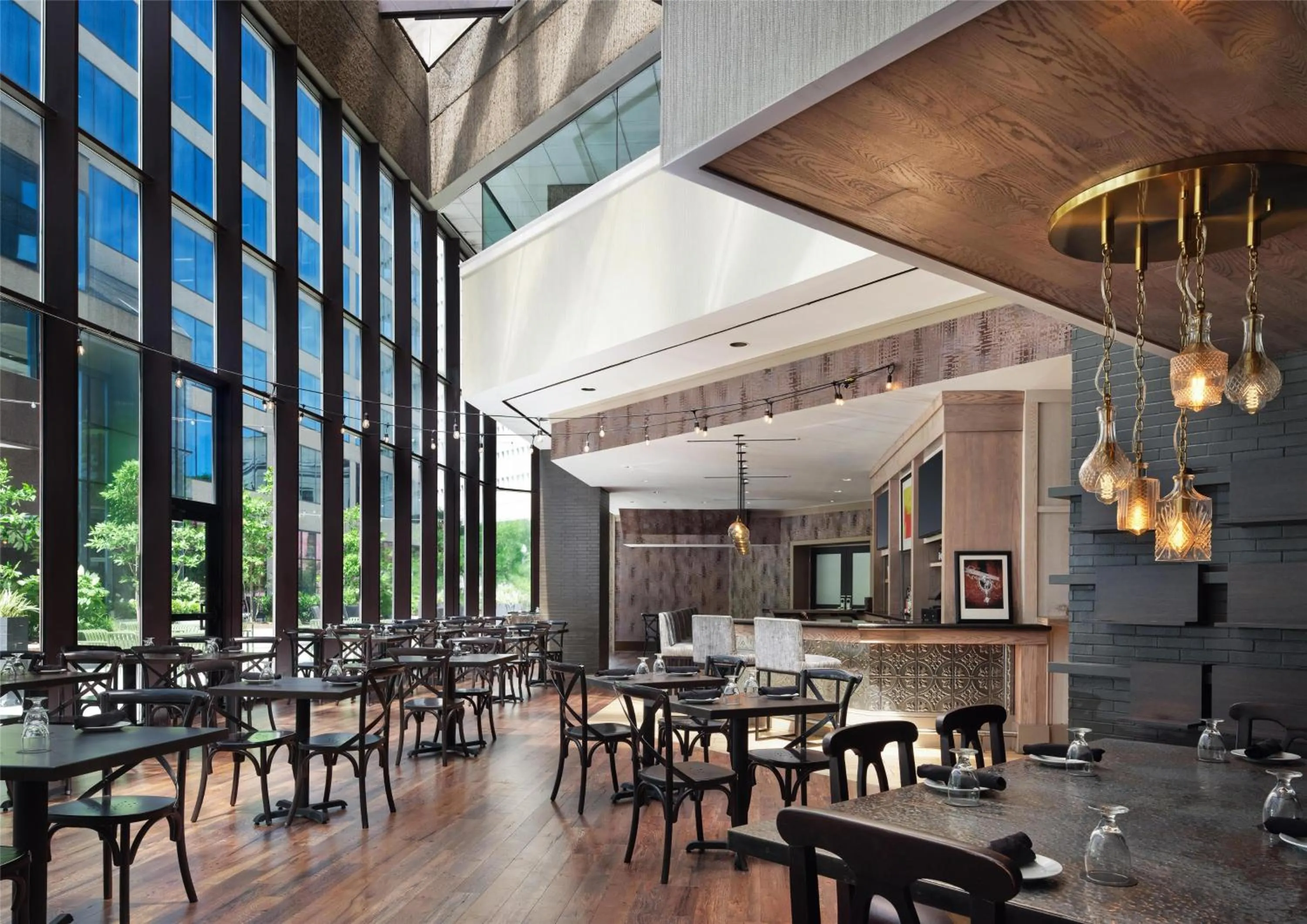 Lounge or bar in DoubleTree by Hilton Hotel Nashville Downtown