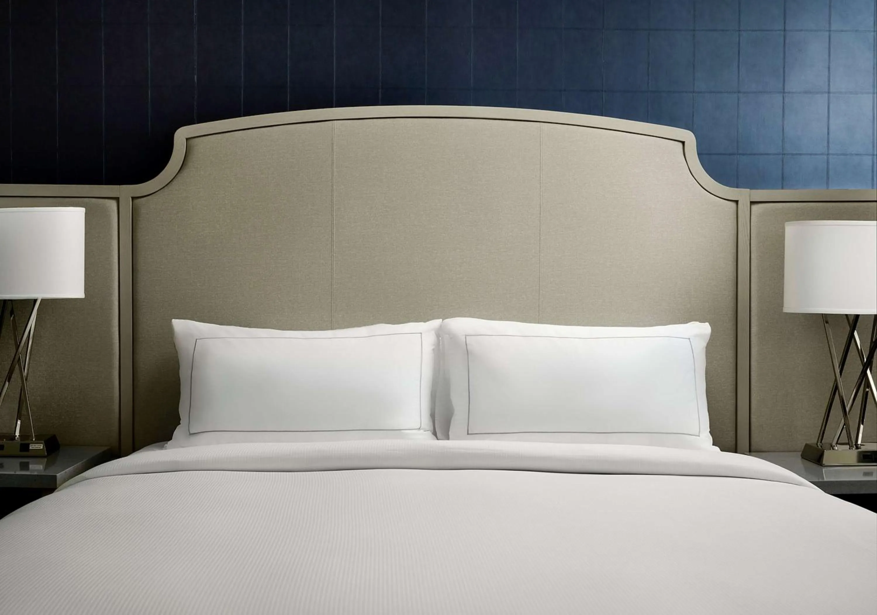 Bed in DoubleTree by Hilton Hotel Nashville Downtown