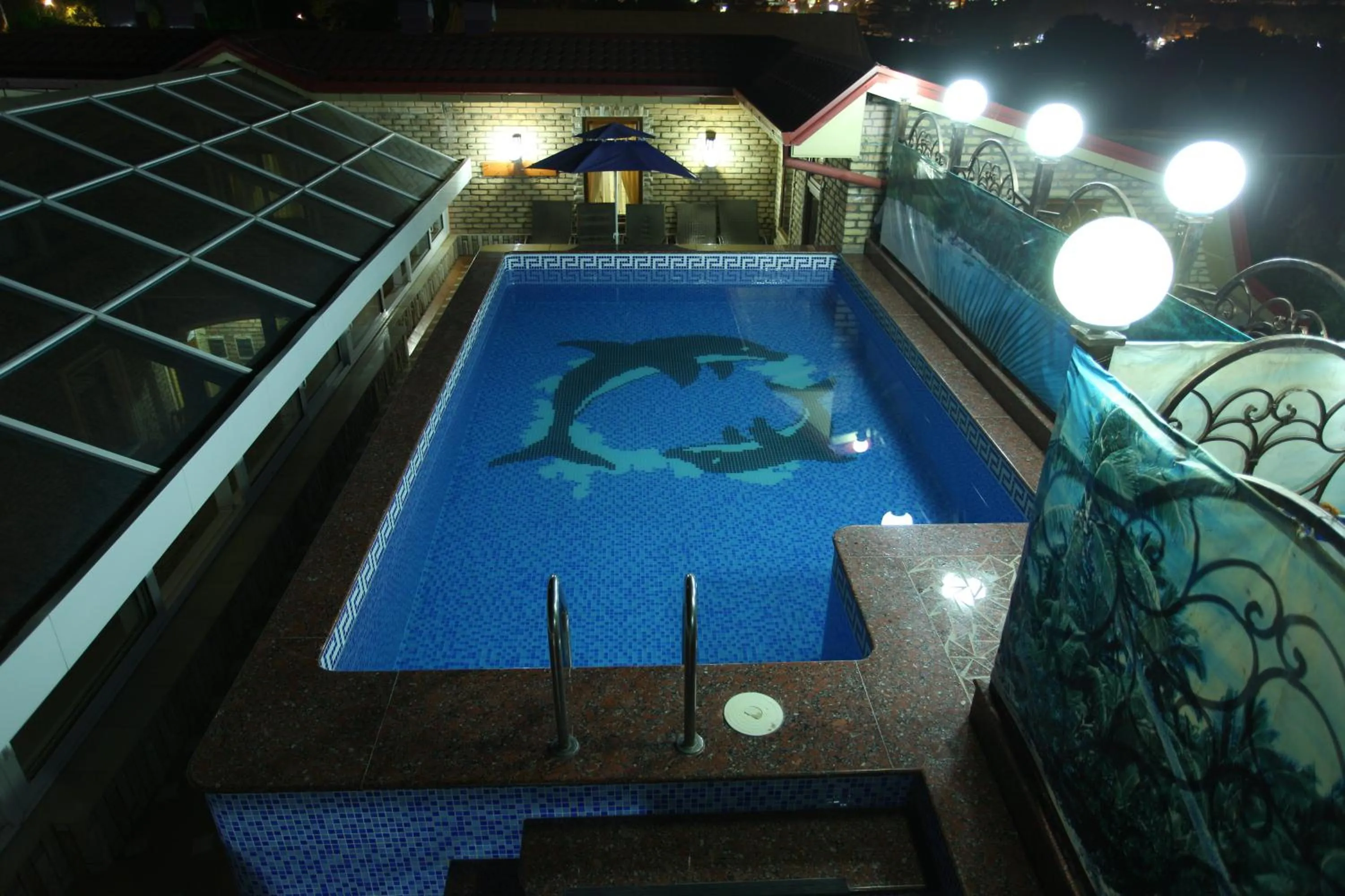 Night in Hotel Grand Samarkand Superior - A