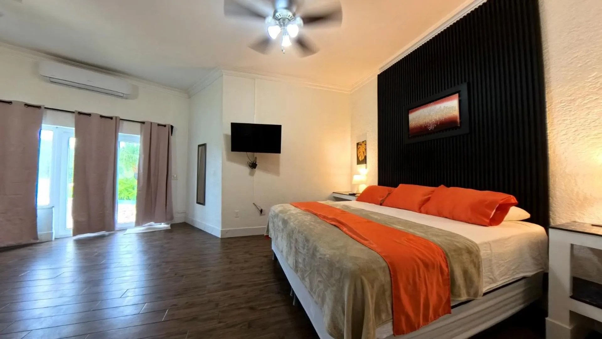 Bed in West End Dive Resort