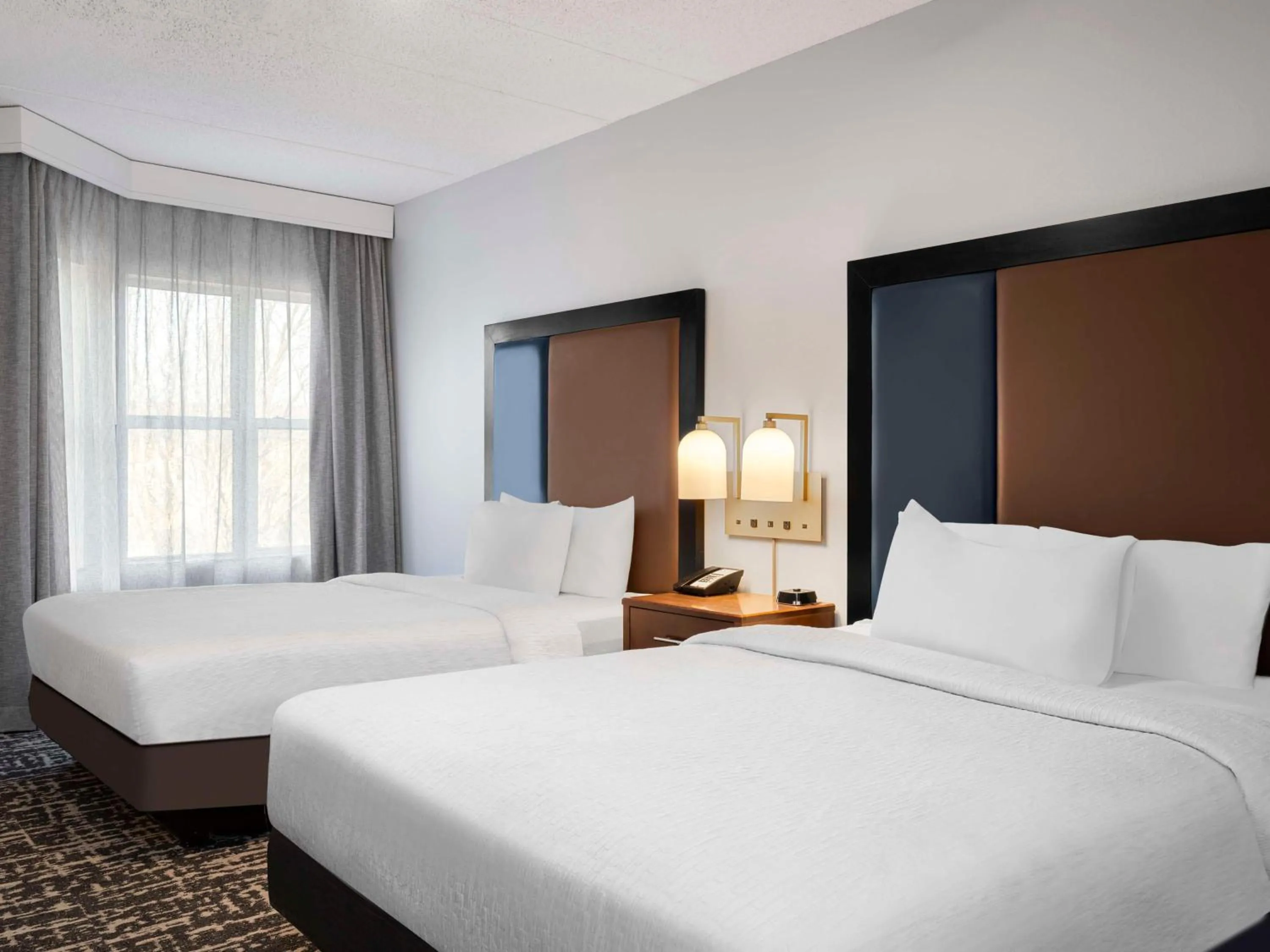 Bed in Homewood Suites Columbus - Airport