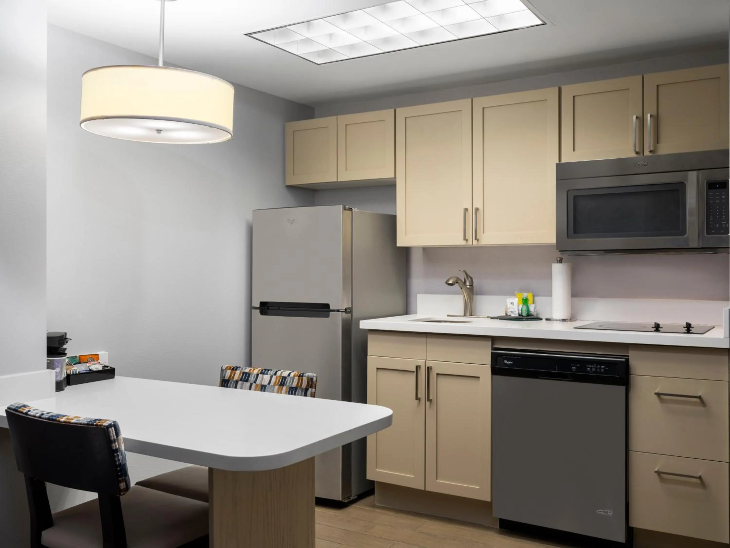 Kitchen or kitchenette in Homewood Suites Columbus - Airport