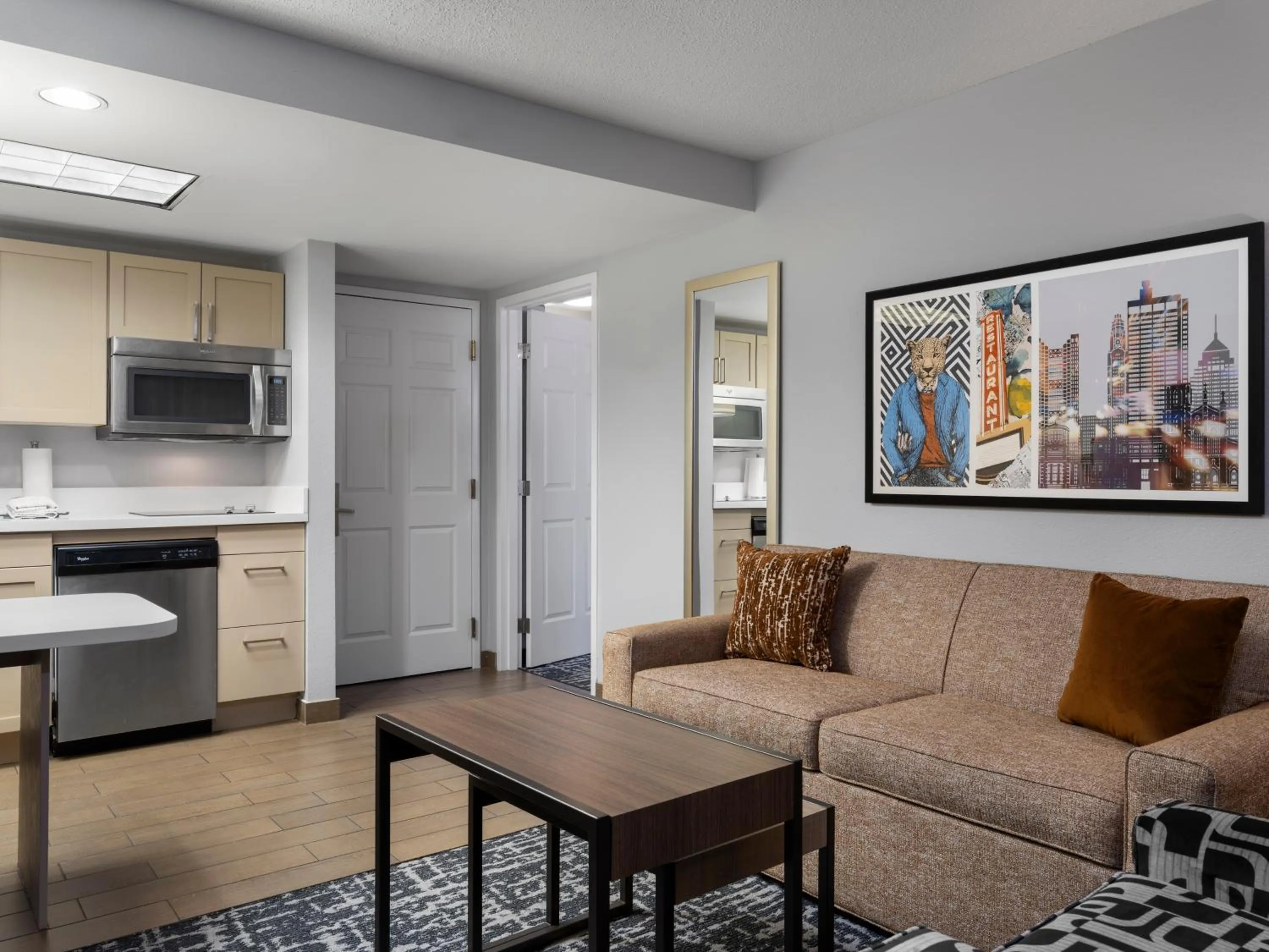 Kitchen or kitchenette in Homewood Suites Columbus - Airport