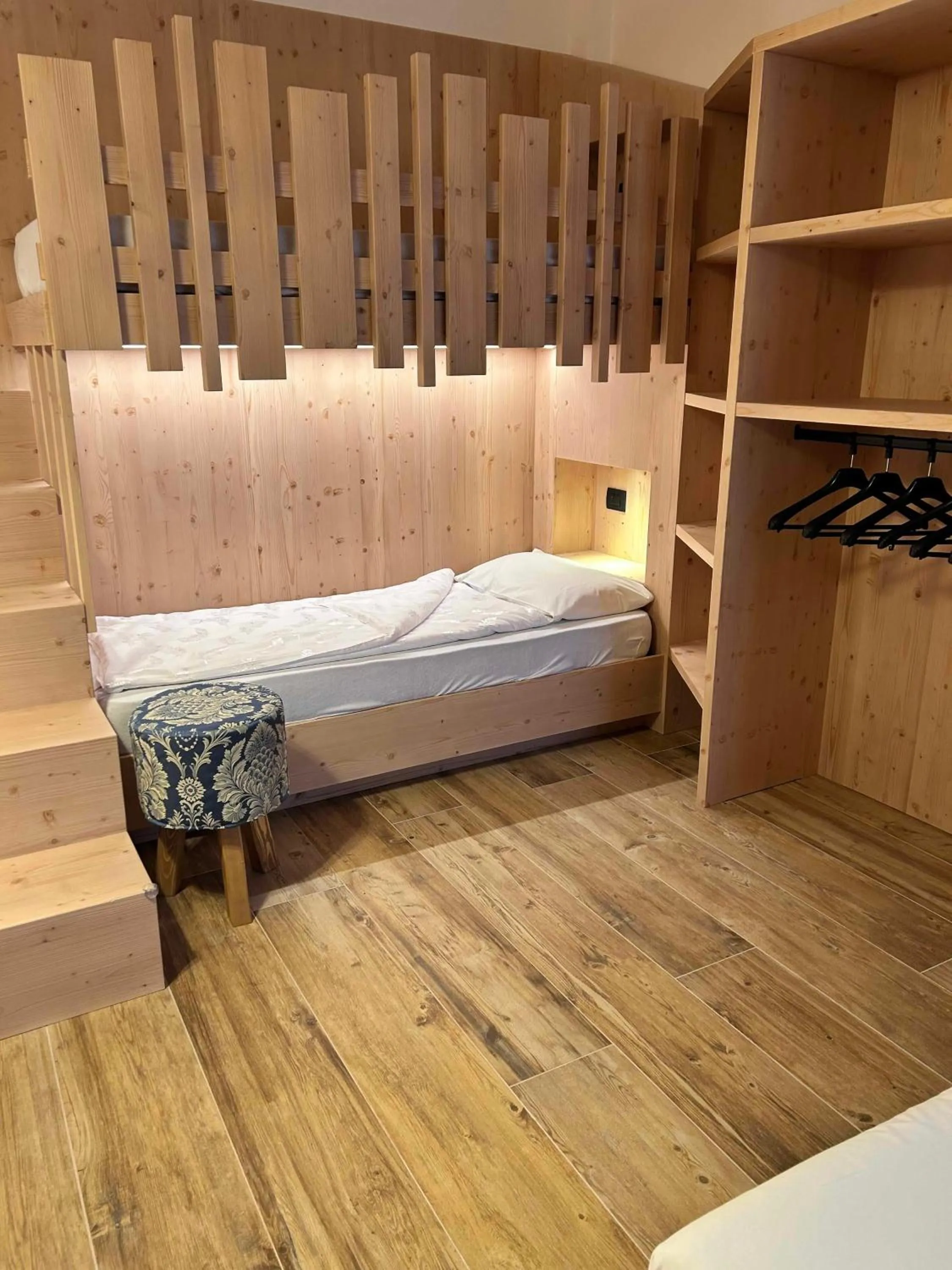 bunk bed, Bed in Residence Cima Tosa