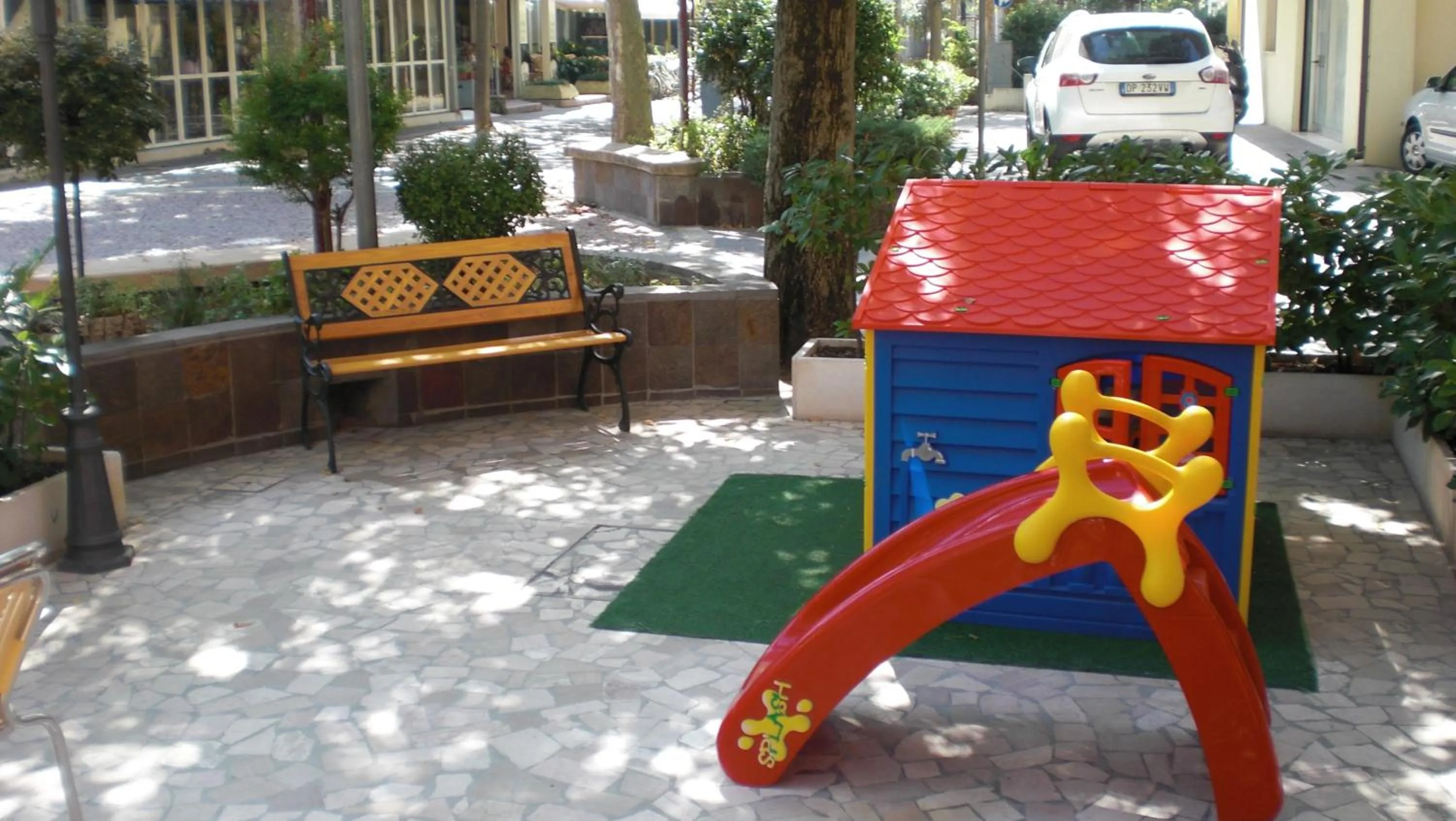 Facade/entrance in Hotel Silvia