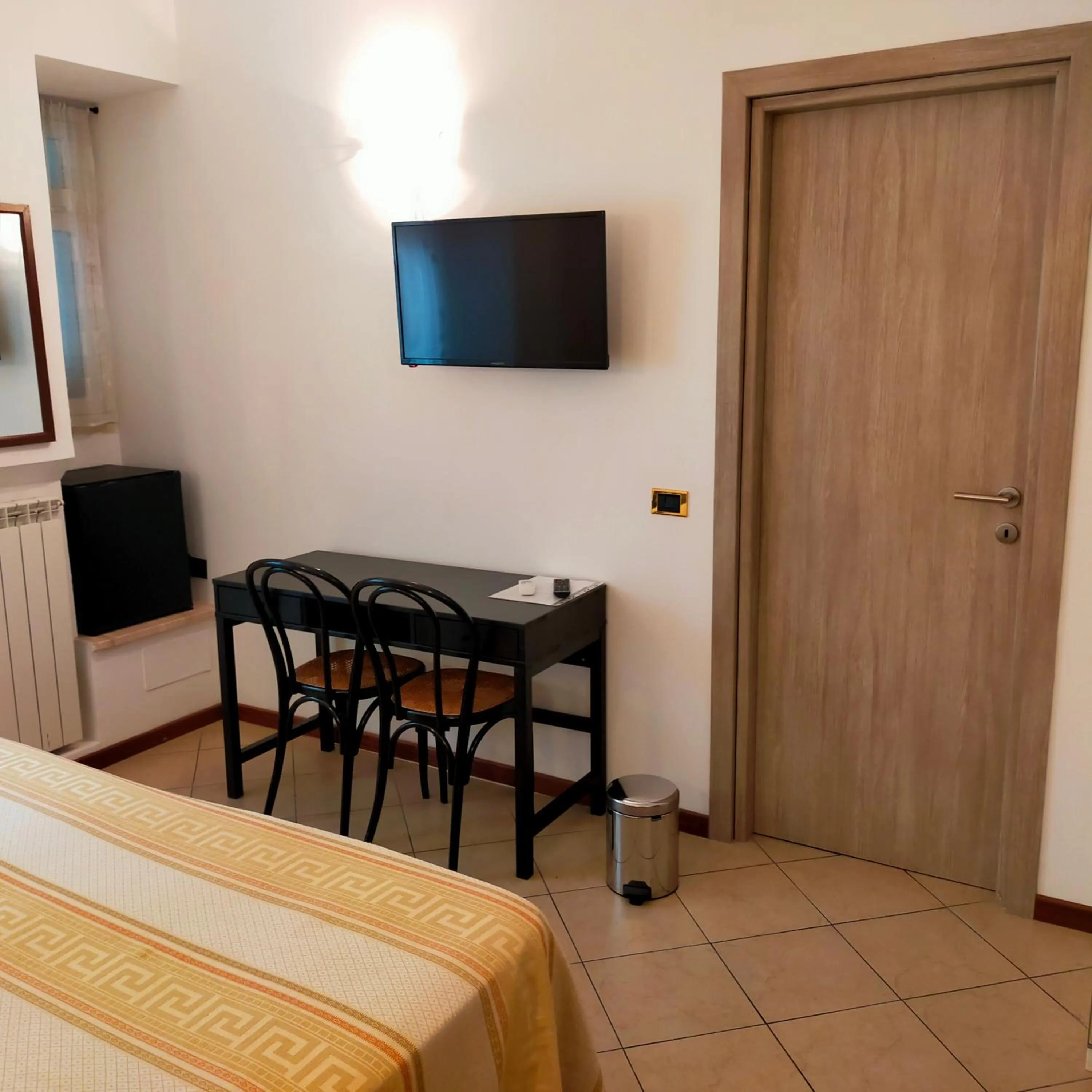 Seating area, Bed in B&B Missi