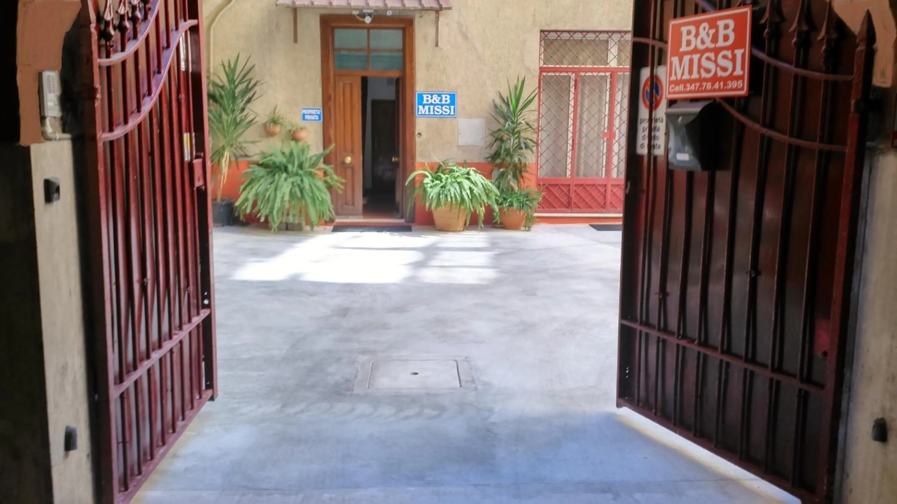 Decorative detail in B&B Missi