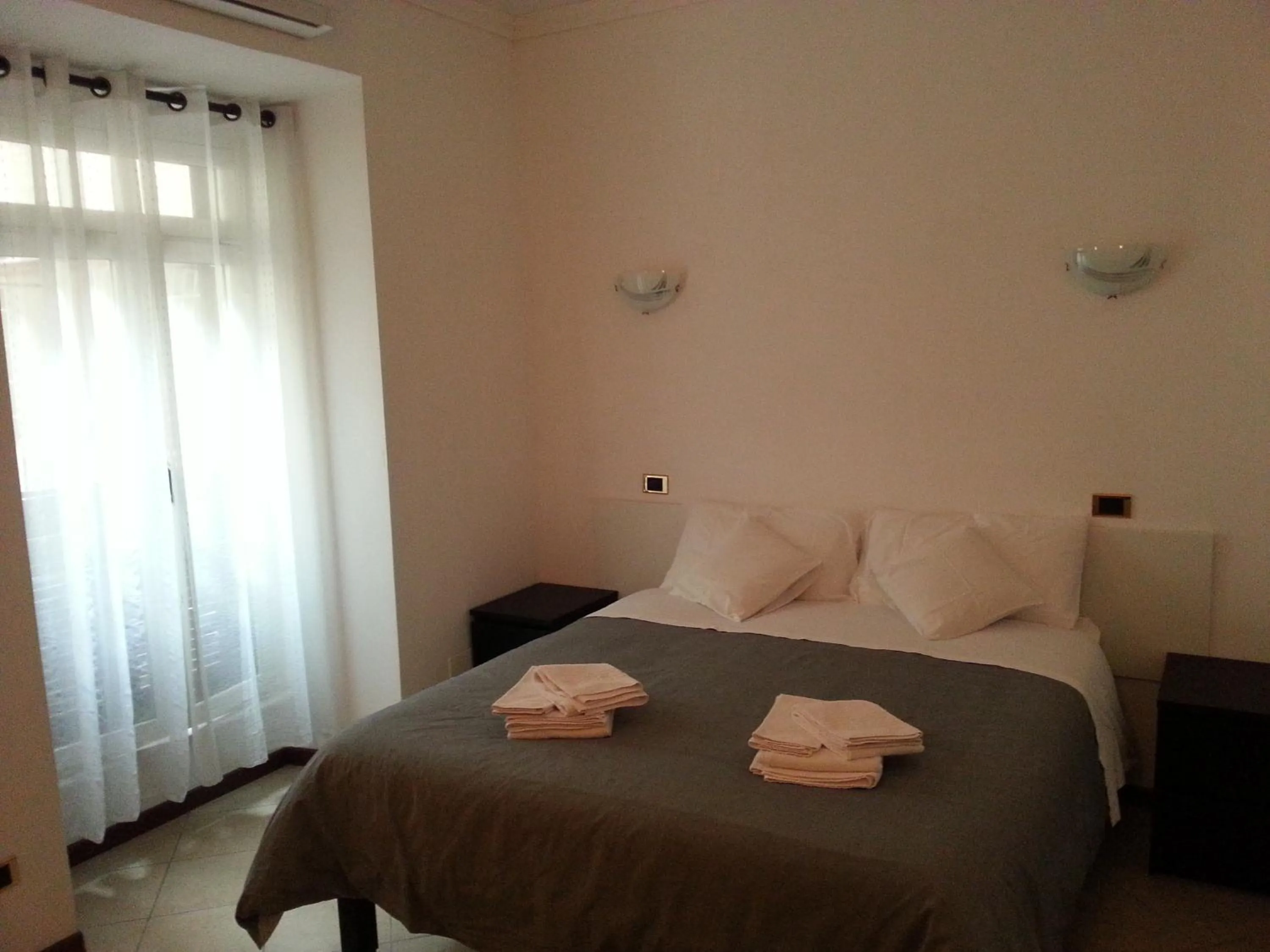 Photo of the whole room, Bed in B&B Missi