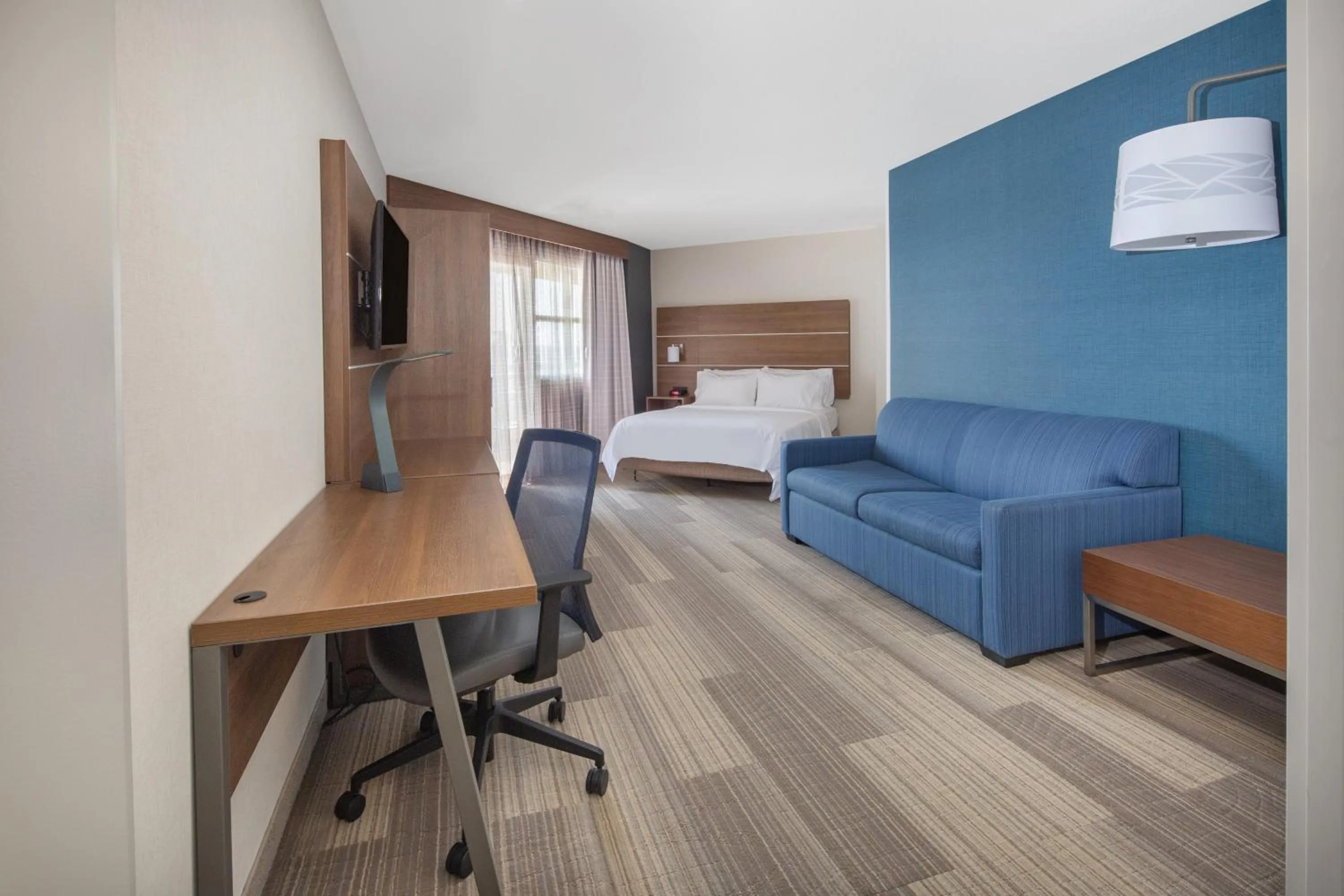 Photo of the whole room in Holiday Inn Express San Diego Airport-Old Town by IHG