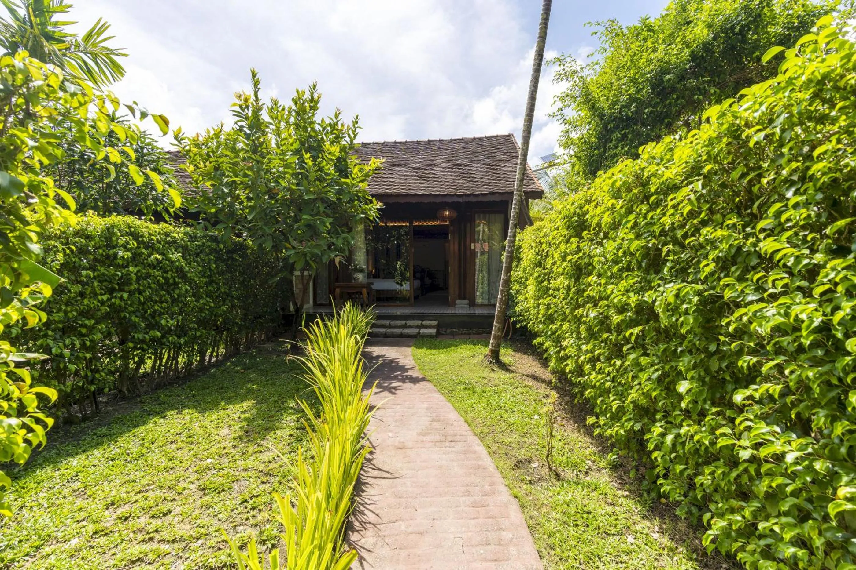 Garden in Maison Du VietNam Resort & Spa