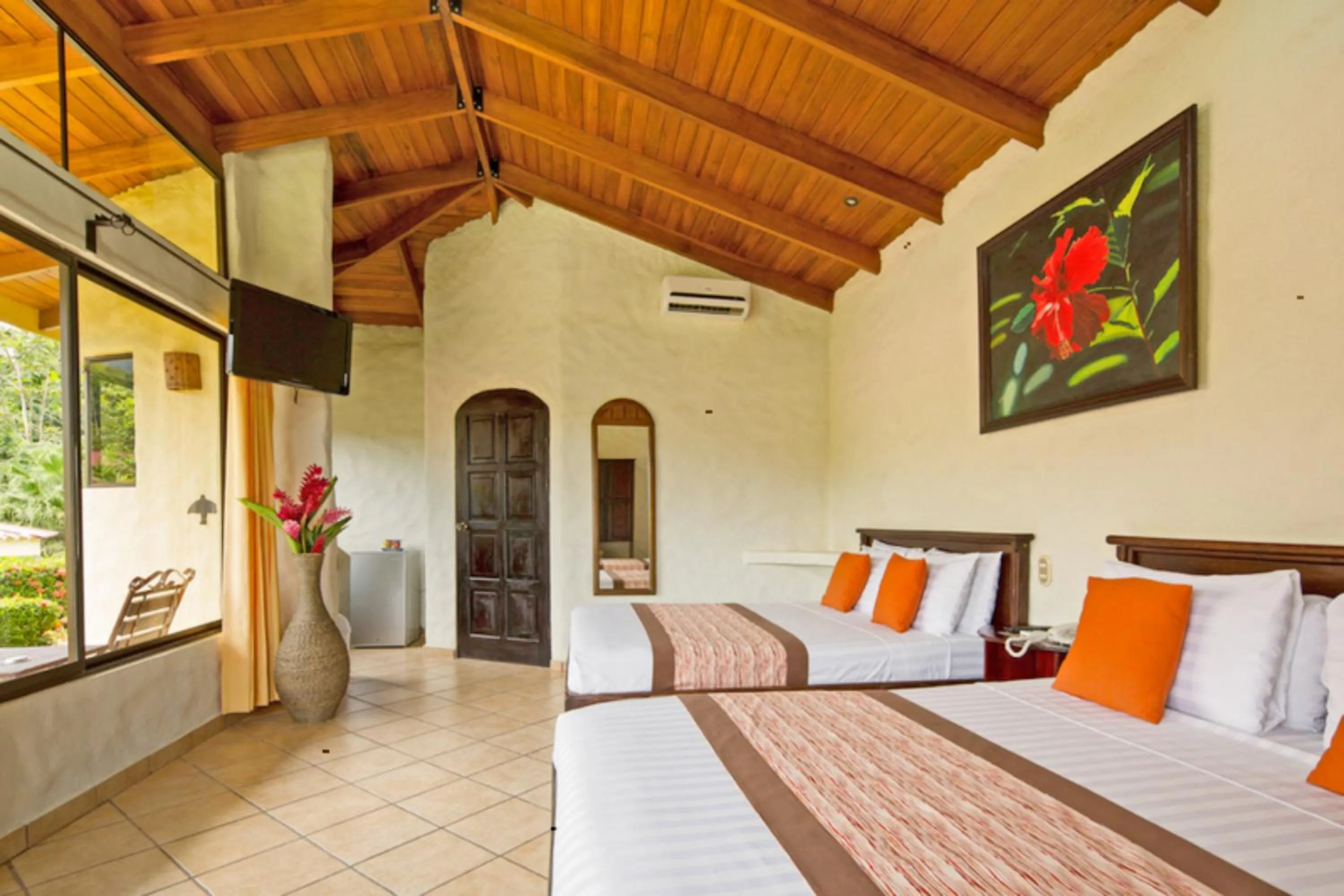Bedroom, Bed in Arenal Volcano Inn