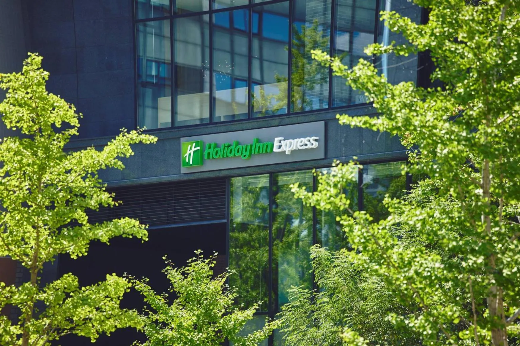 Holiday Inn Express Osaka City Centre- Midosuji by IHG