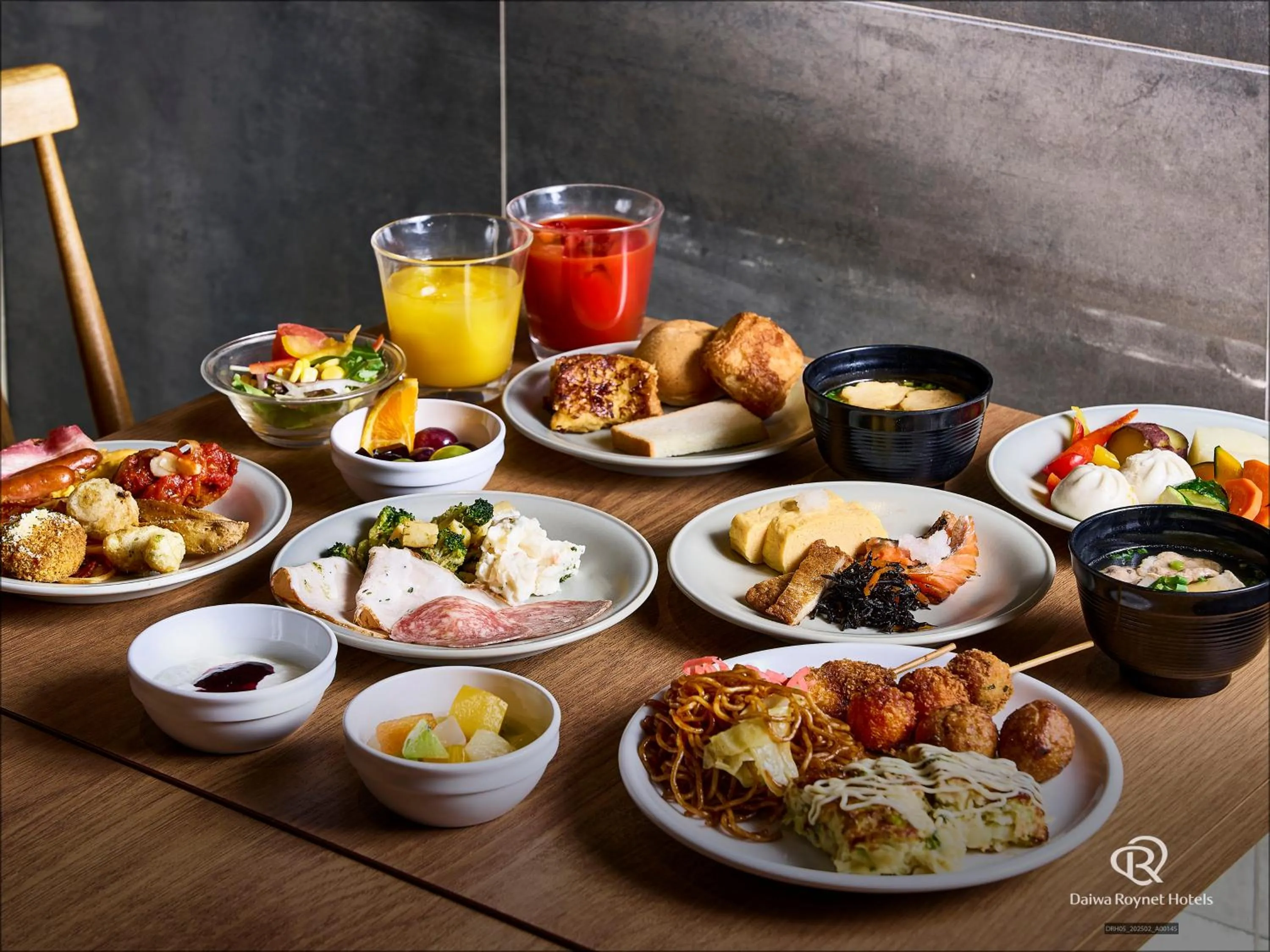 Breakfast in DEL style Osaka-Shinsaibashi by Daiwa Roynet Hotel