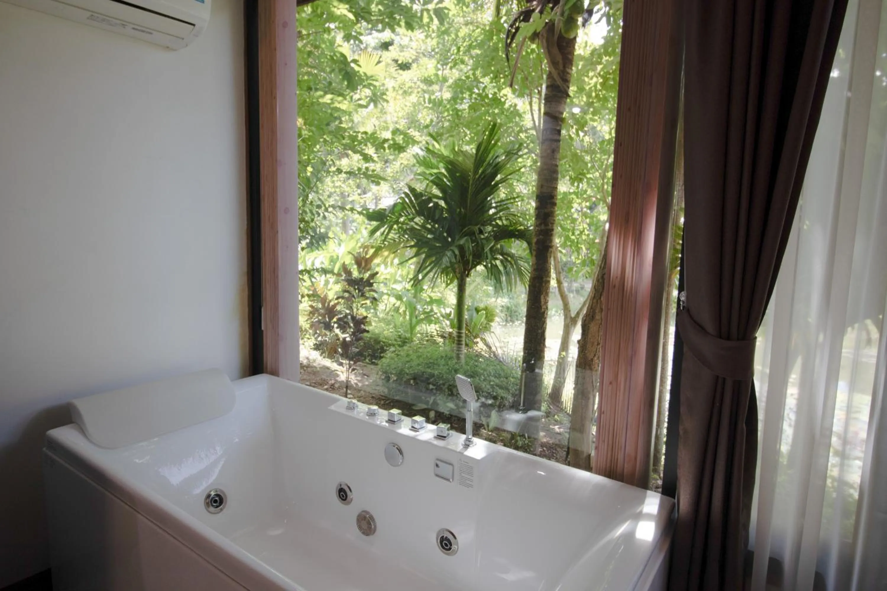 Bedroom in Royal Train Garden Resort