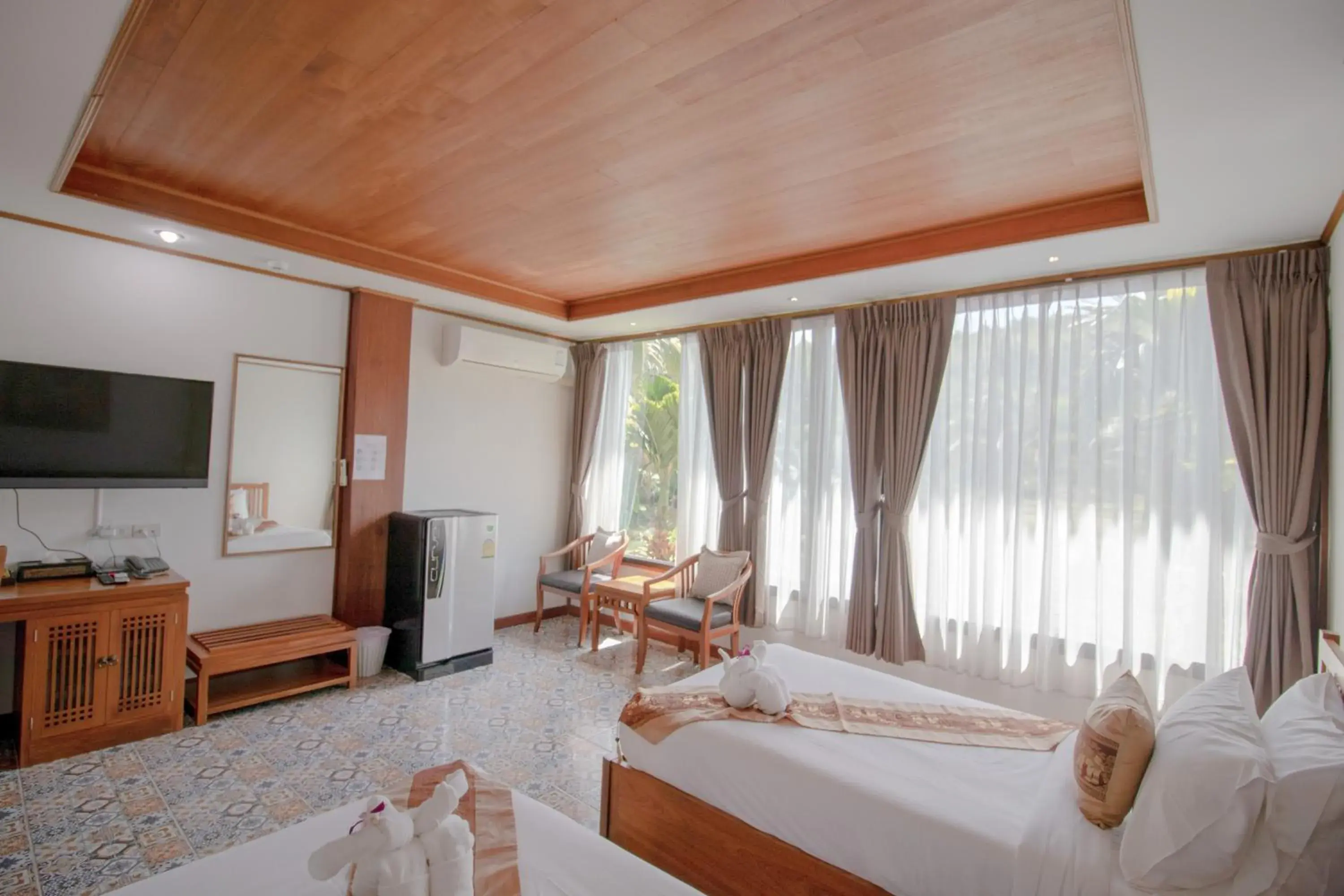 Twin Room with Mountain View in Royal Train Garden Resort Twin Room with Mountain View in Royal Train Garden Resort