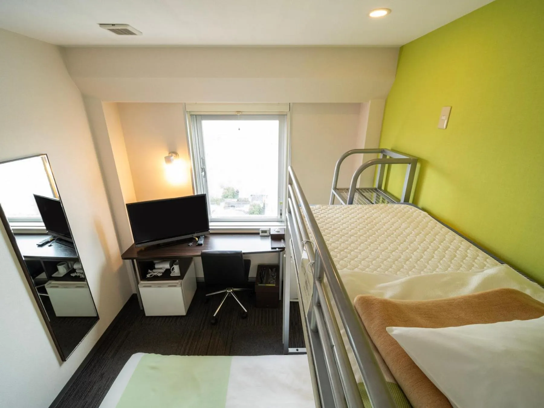 Bed in Super Hotel Tozai line Ichikawa Myoden Ekimae