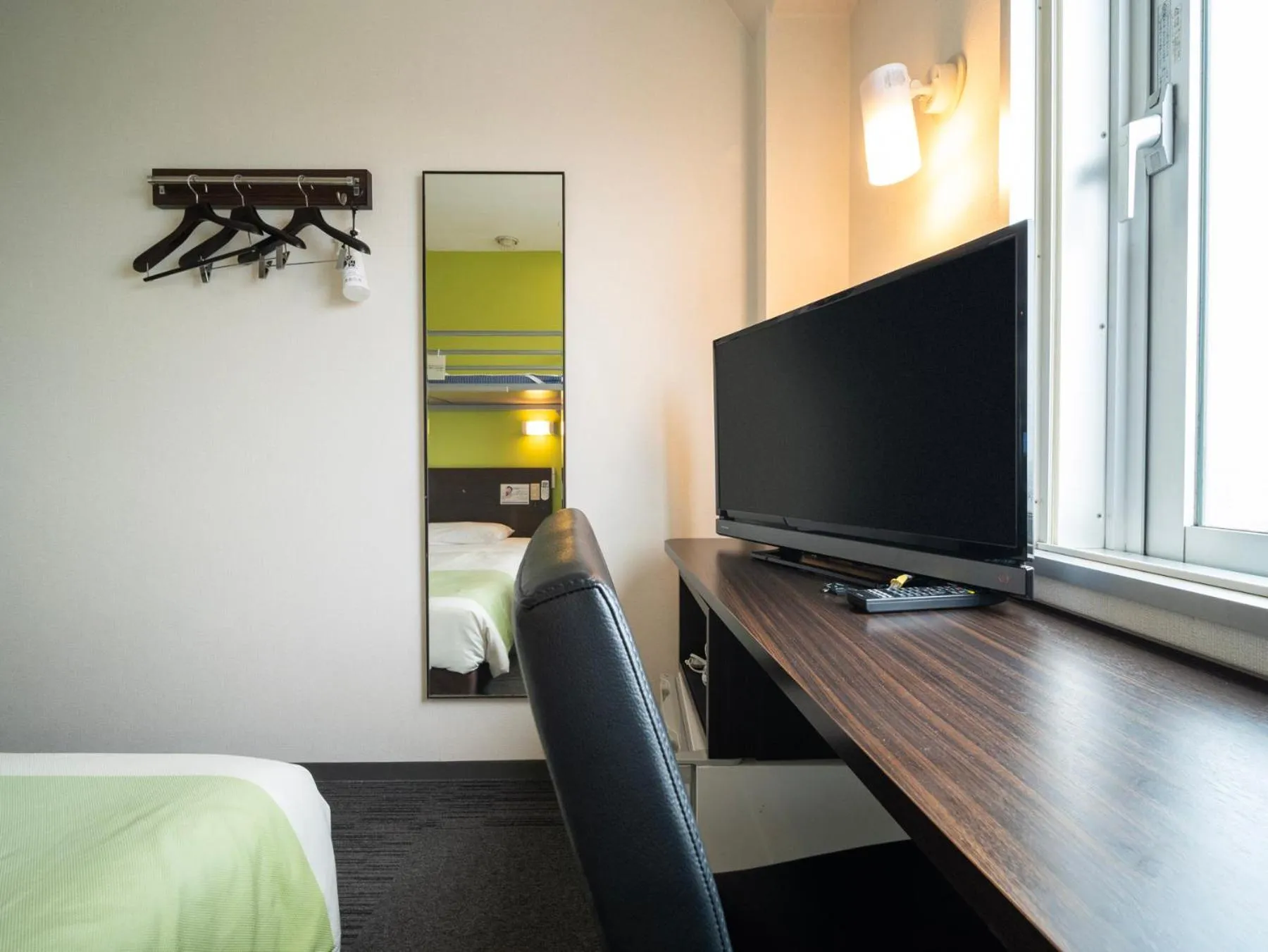 Bed in Super Hotel Tozai line Ichikawa Myoden Ekimae