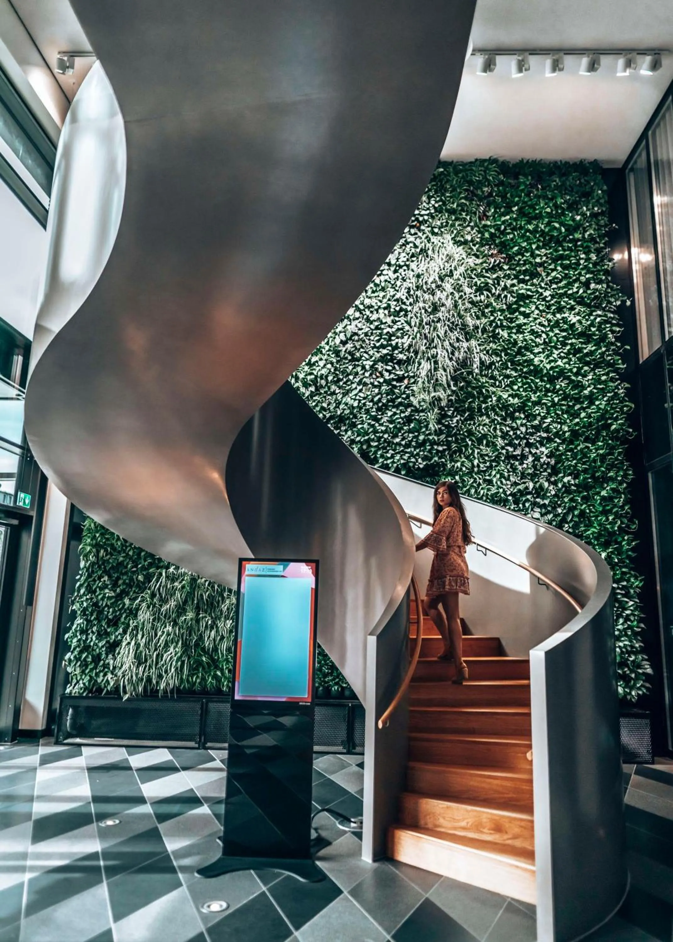 Lounge or bar in Andaz Munich Schwabinger Tor, By Hyatt