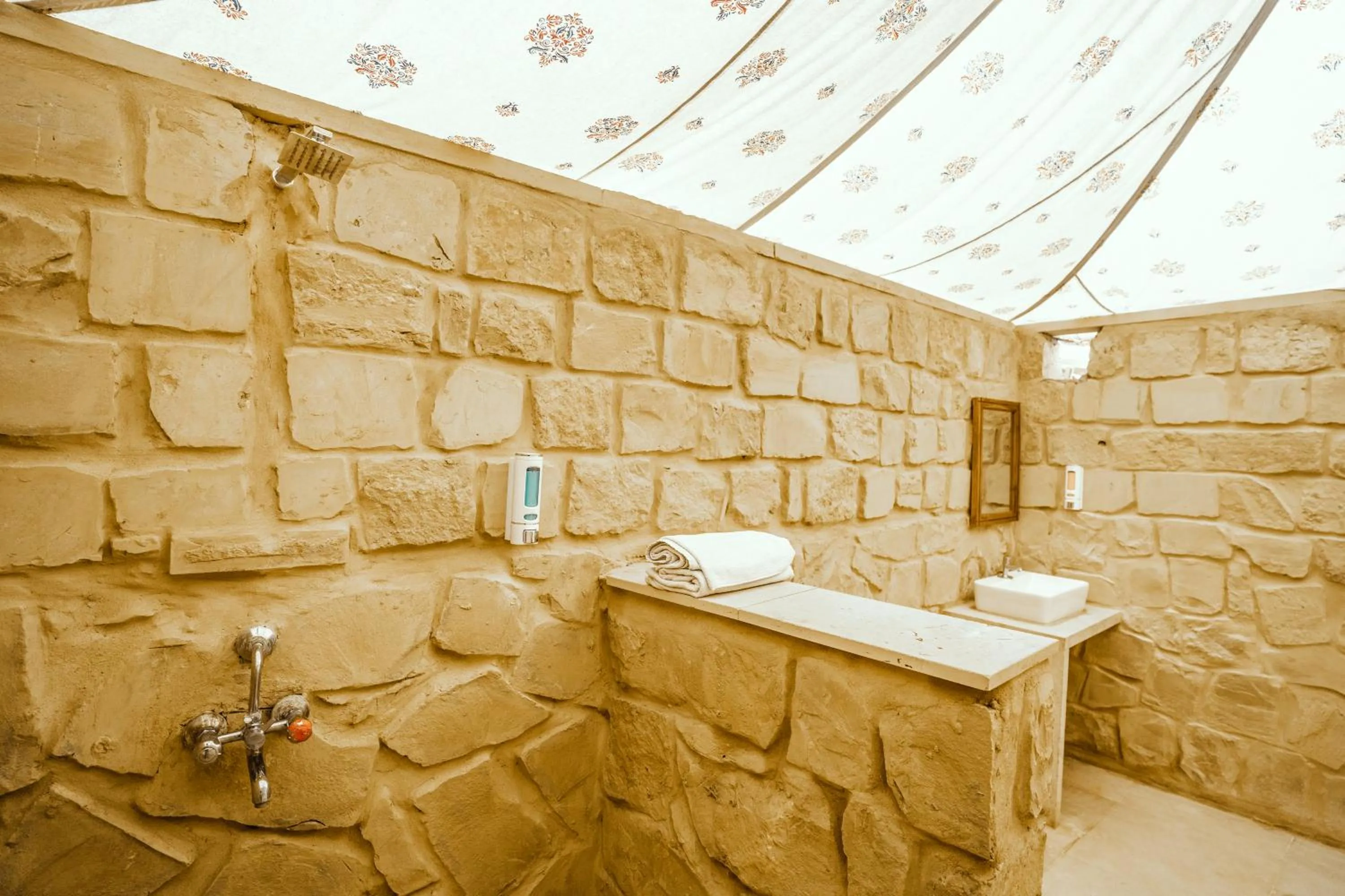 Bathroom in Tripli Hotels Stay Inn Resort Jaisalmer