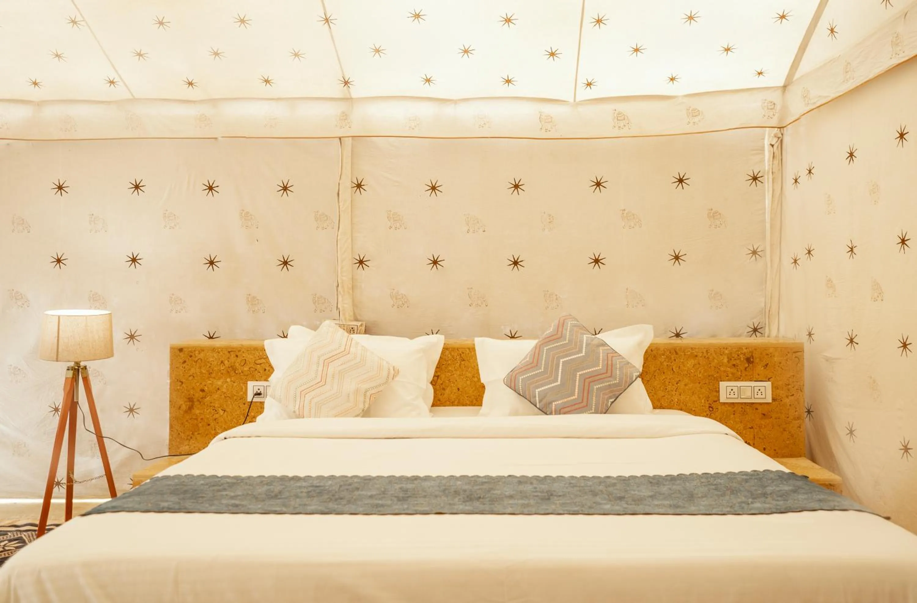 Bed in Tripli Hotels Stay Inn Resort Jaisalmer