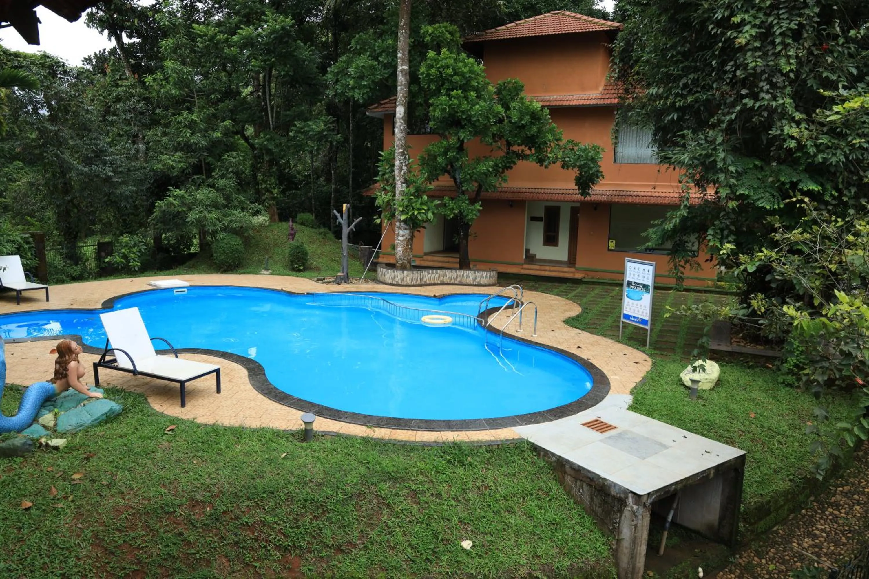 Swimming pool in Indeevara Luxury Resort and Spa, Wayanad