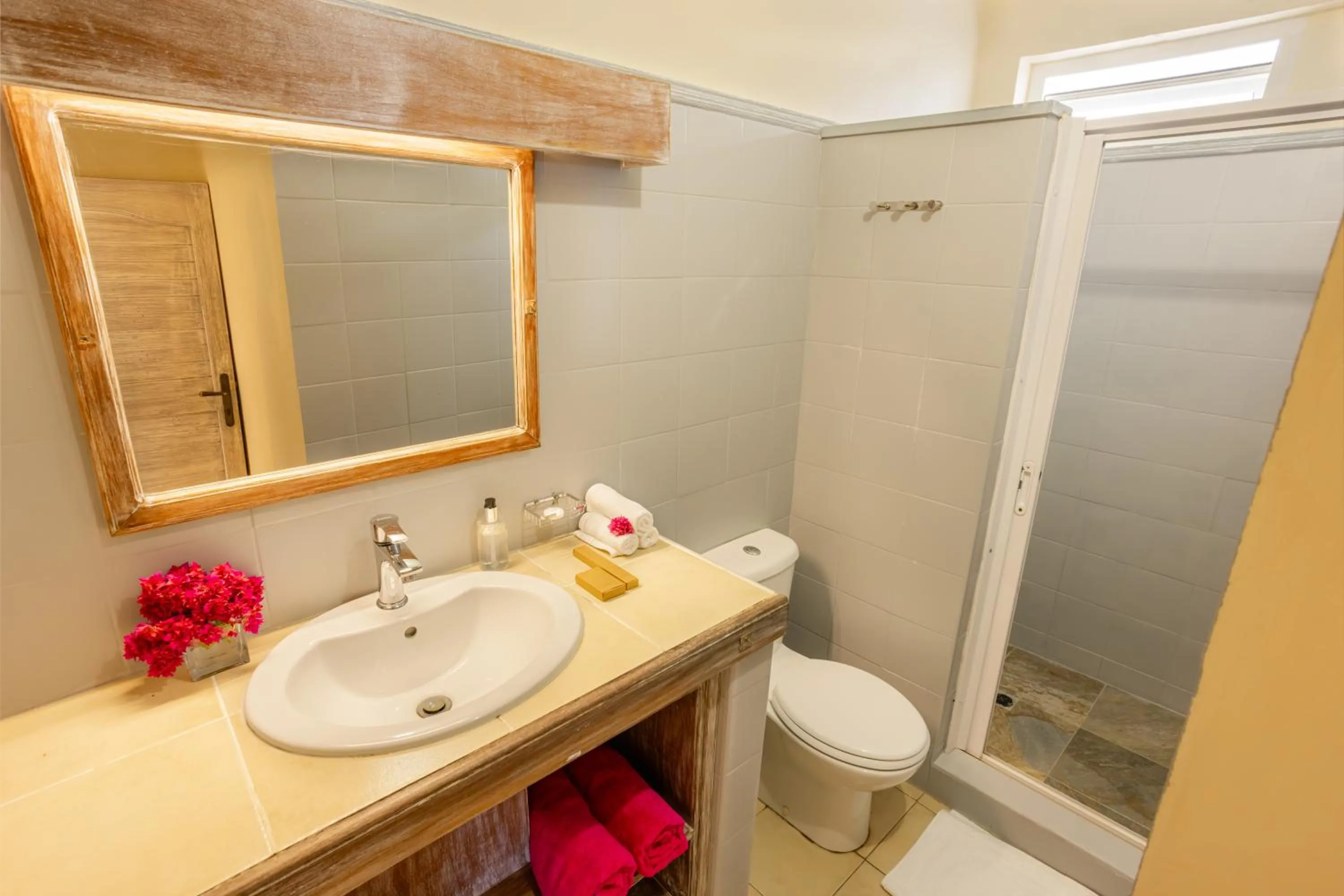 Shower in Cocotiers Hotel – Mauritius