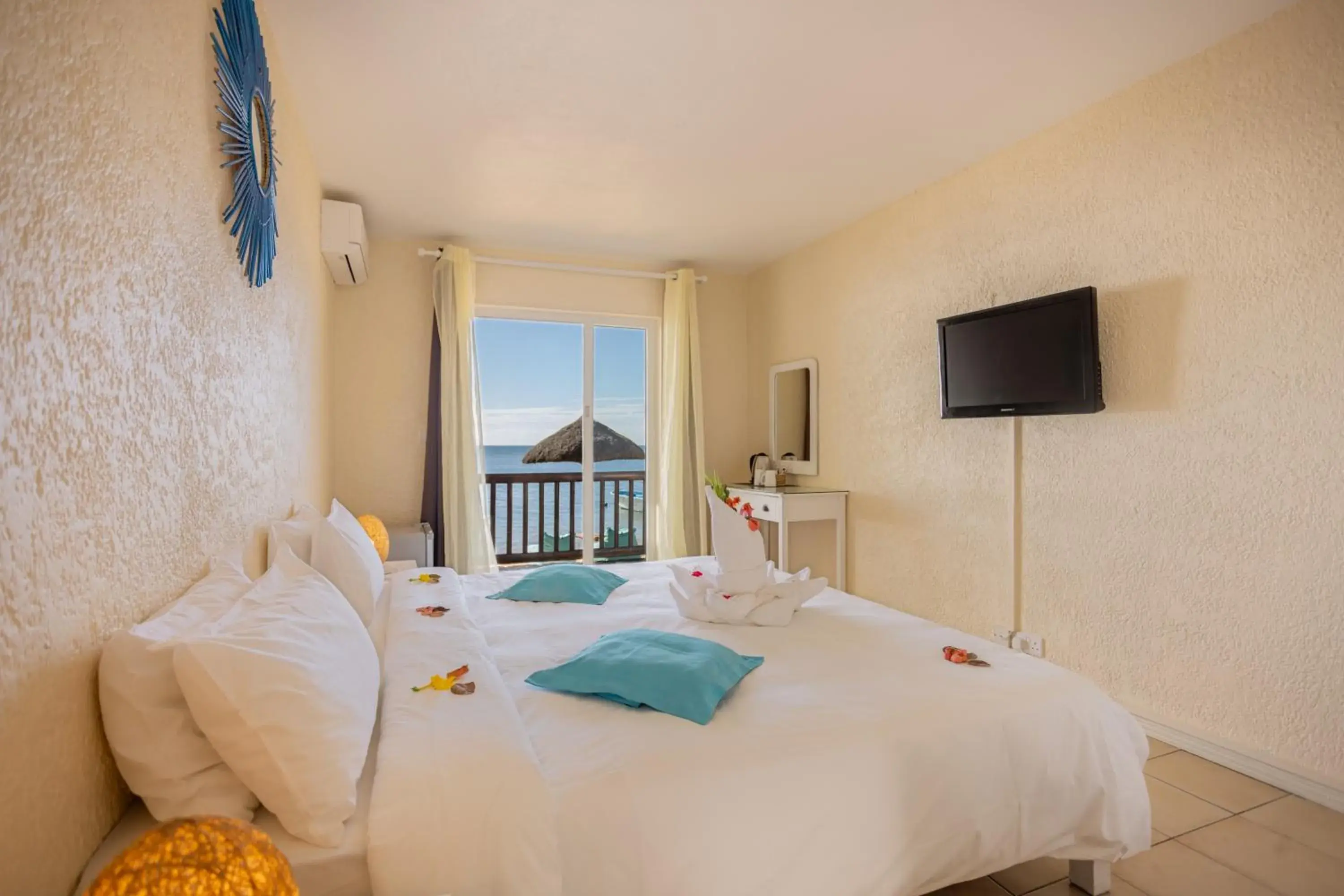 Standard Room with Sea View - single occupancy in Cocotiers Hotel – Mauritius Standard Room with Sea View - single occupancy in Cocotiers Hotel – Mauritius