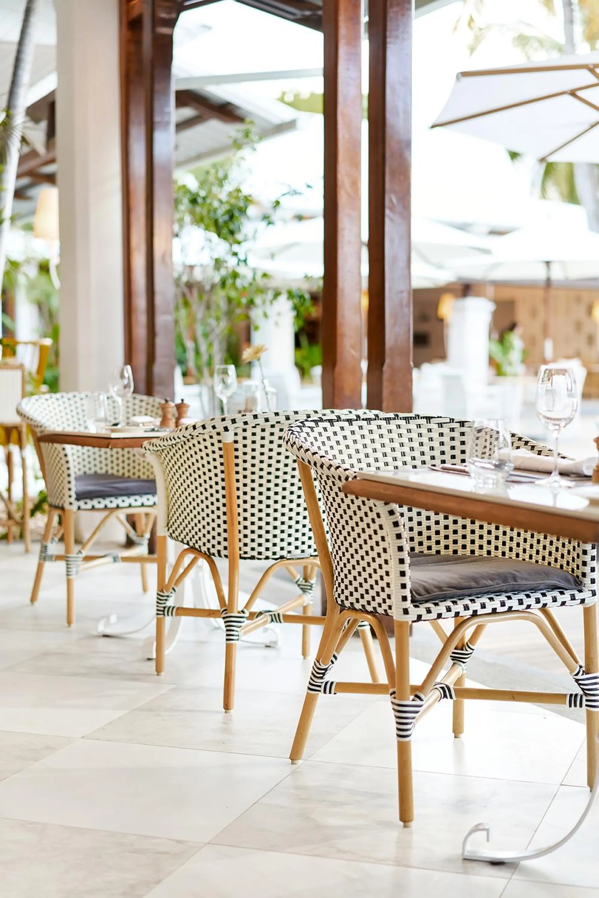 Restaurant/places to eat in Paradise Cove Boutique Hotel (Adults Only)