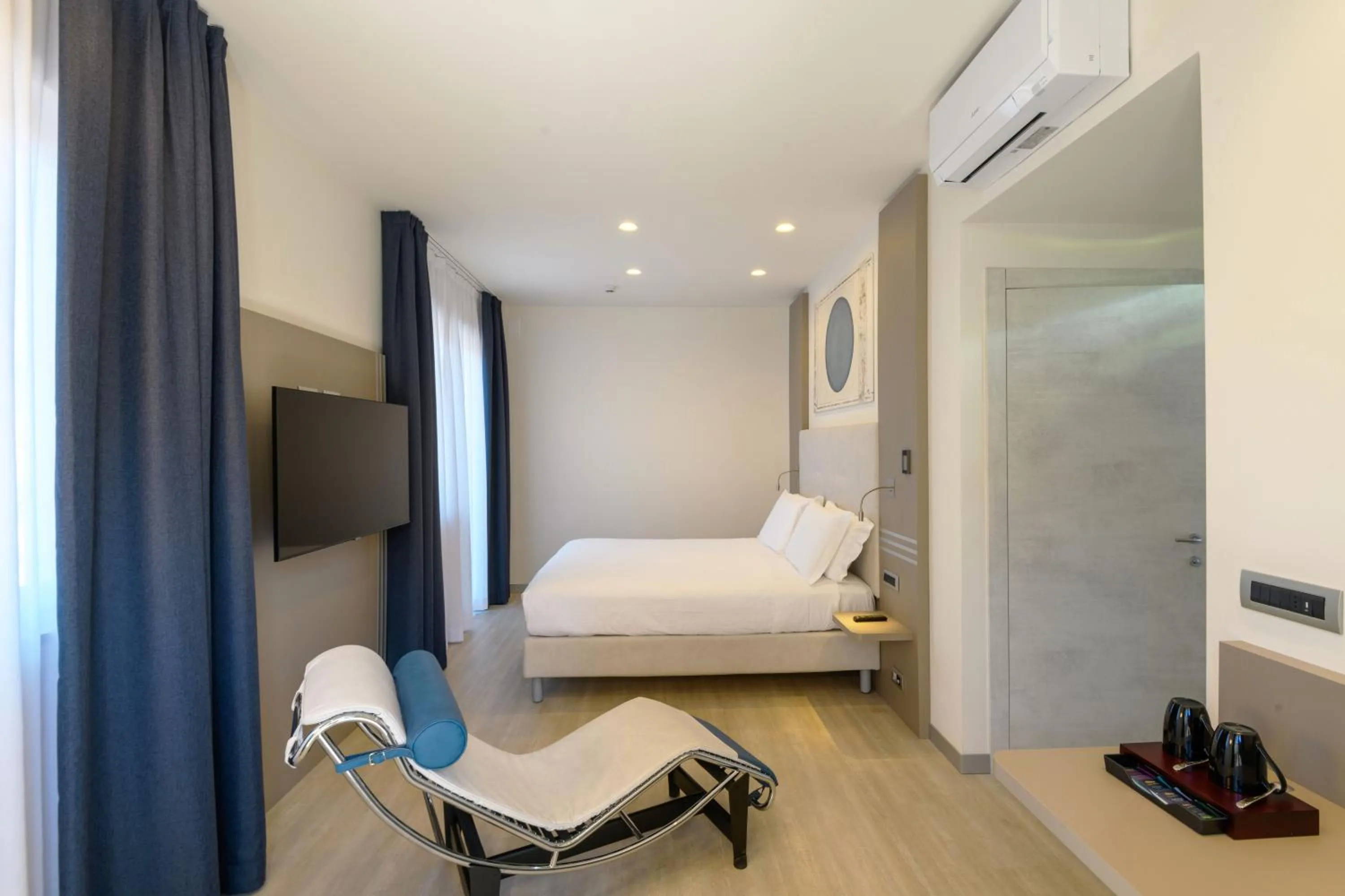 Photo of the whole room, Bed in Hotel & Apartments Sasso