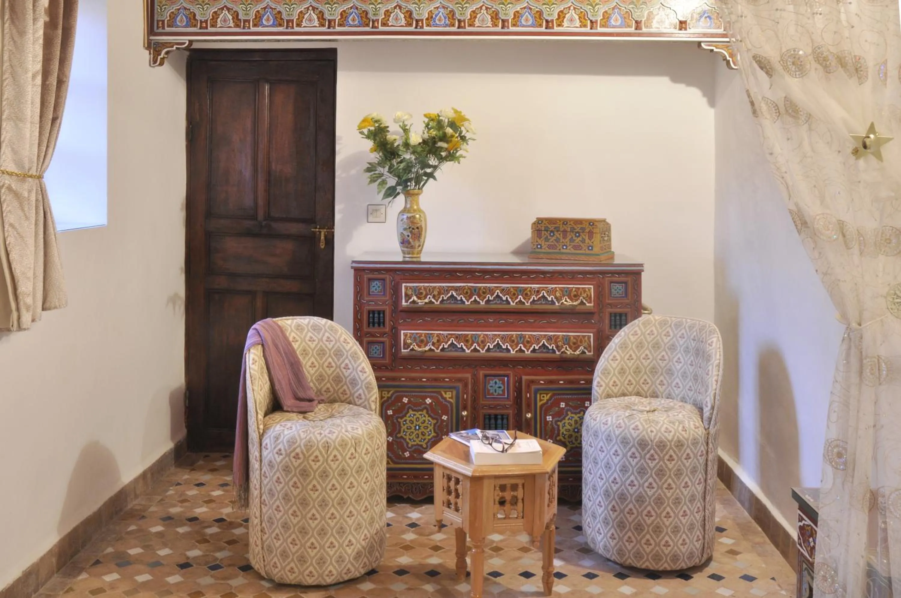 Bedroom in Riad Fes Kettani