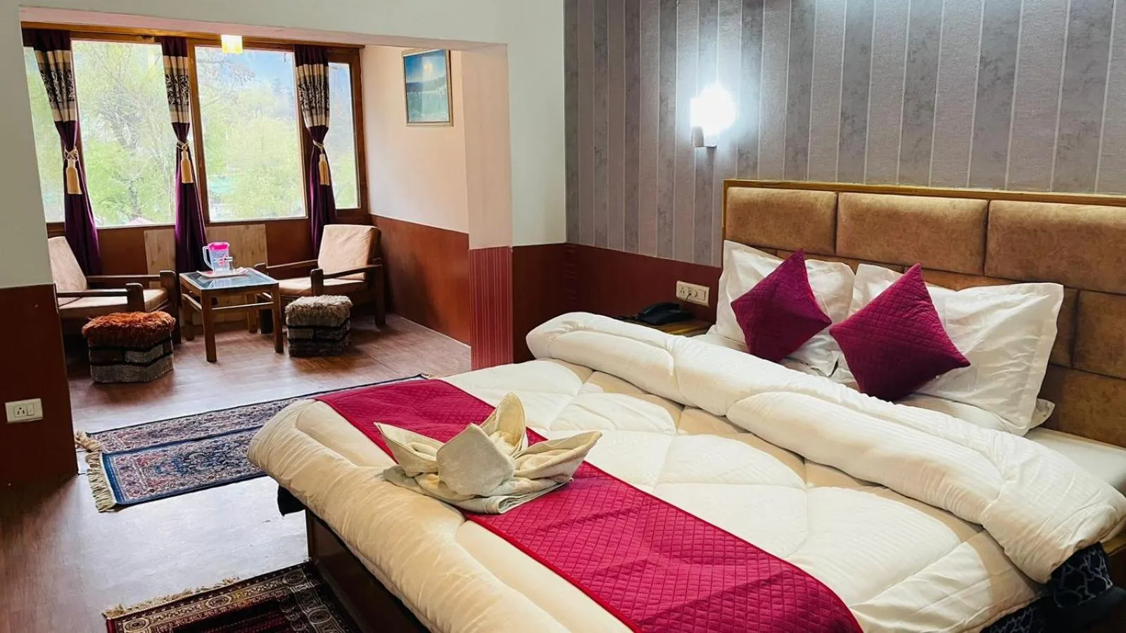 Bedroom, Bed in Hotel Hilltop At Mall Road Manali With Open Terrace