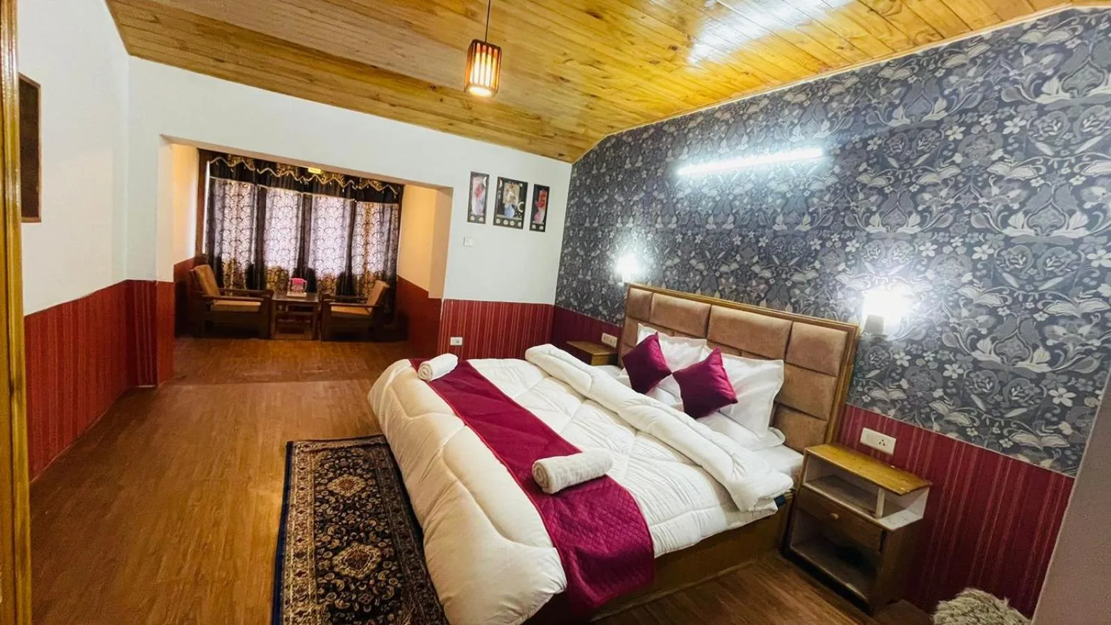 Bedroom, Bed in Hotel Hilltop At Mall Road Manali With Open Terrace