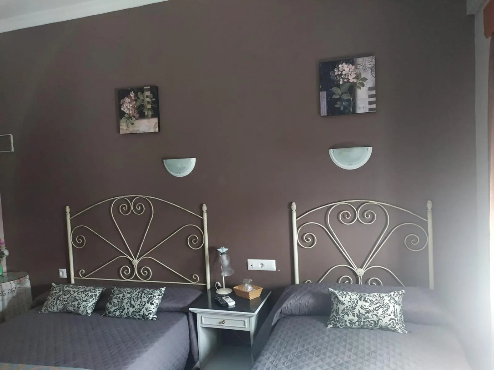 Bedroom, Bed in Hostal Andalucia de Arcos