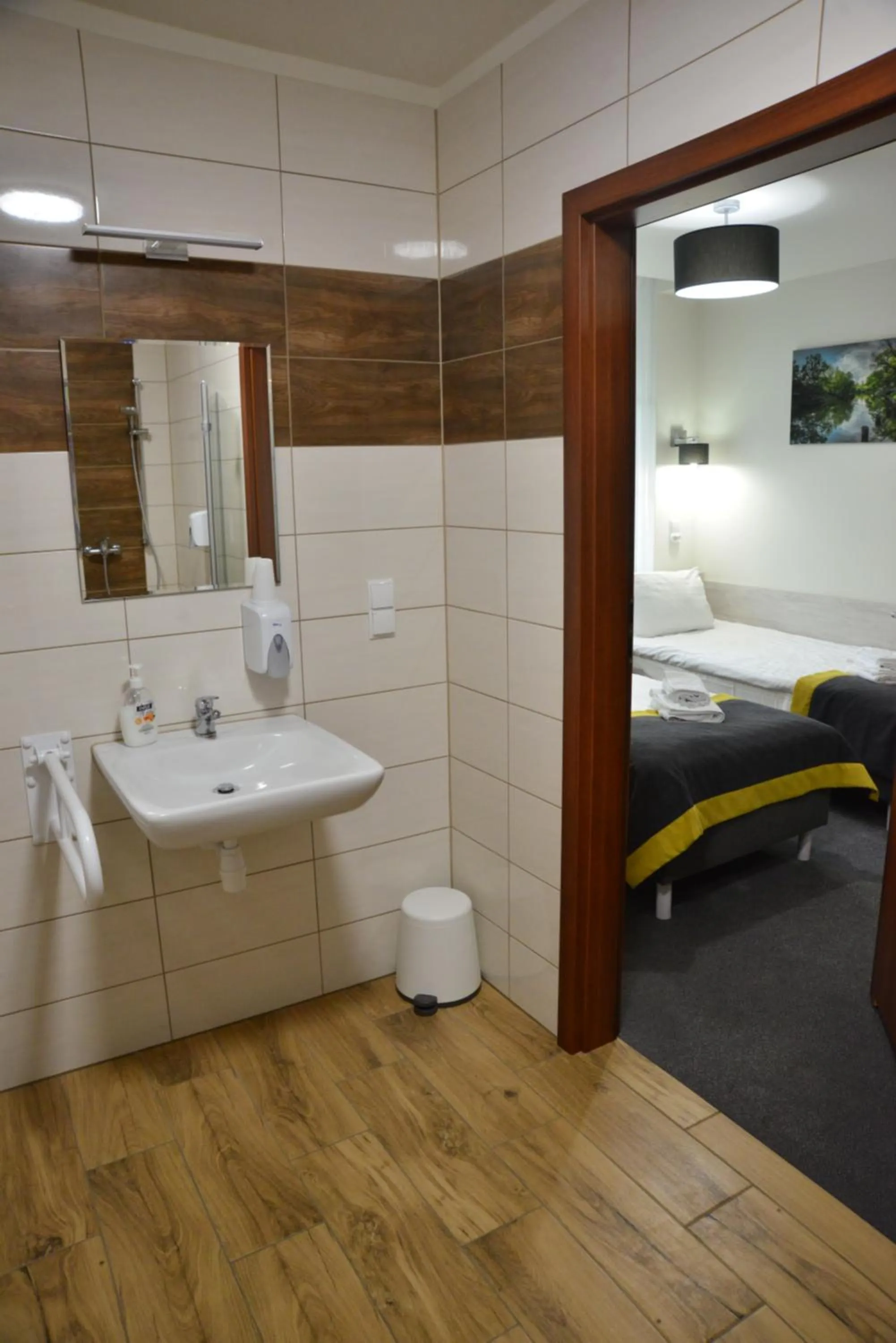 Bathroom in Centrum Restauracyjno-Hotelowe Florres