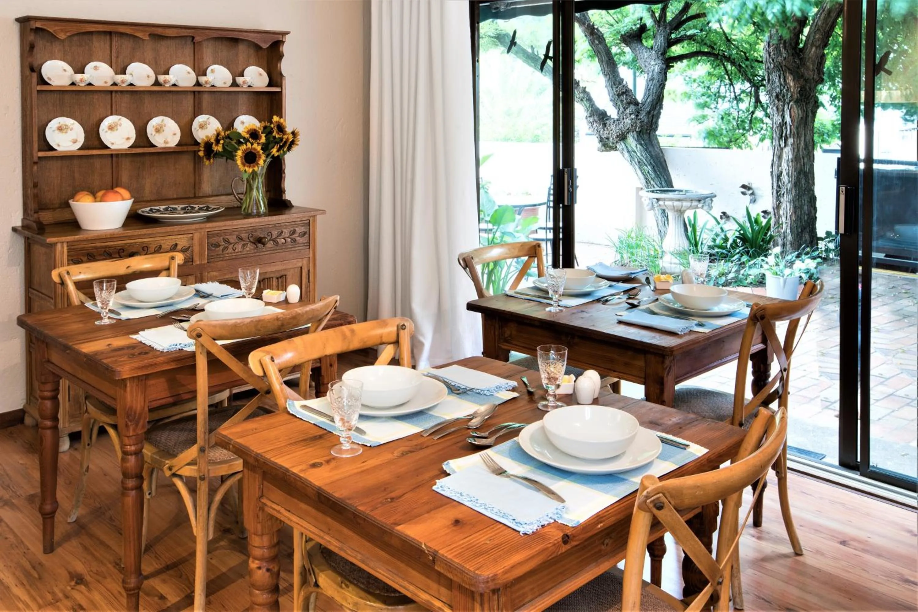 Food and drinks in Sandton Slippers